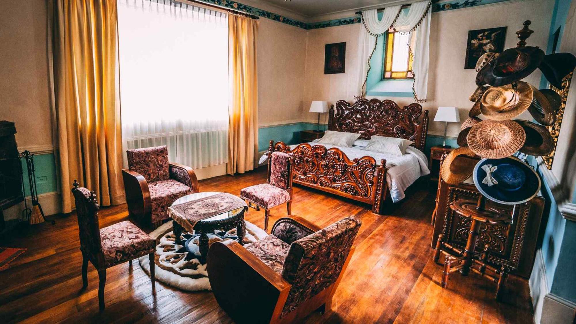 Deluxe King Suite