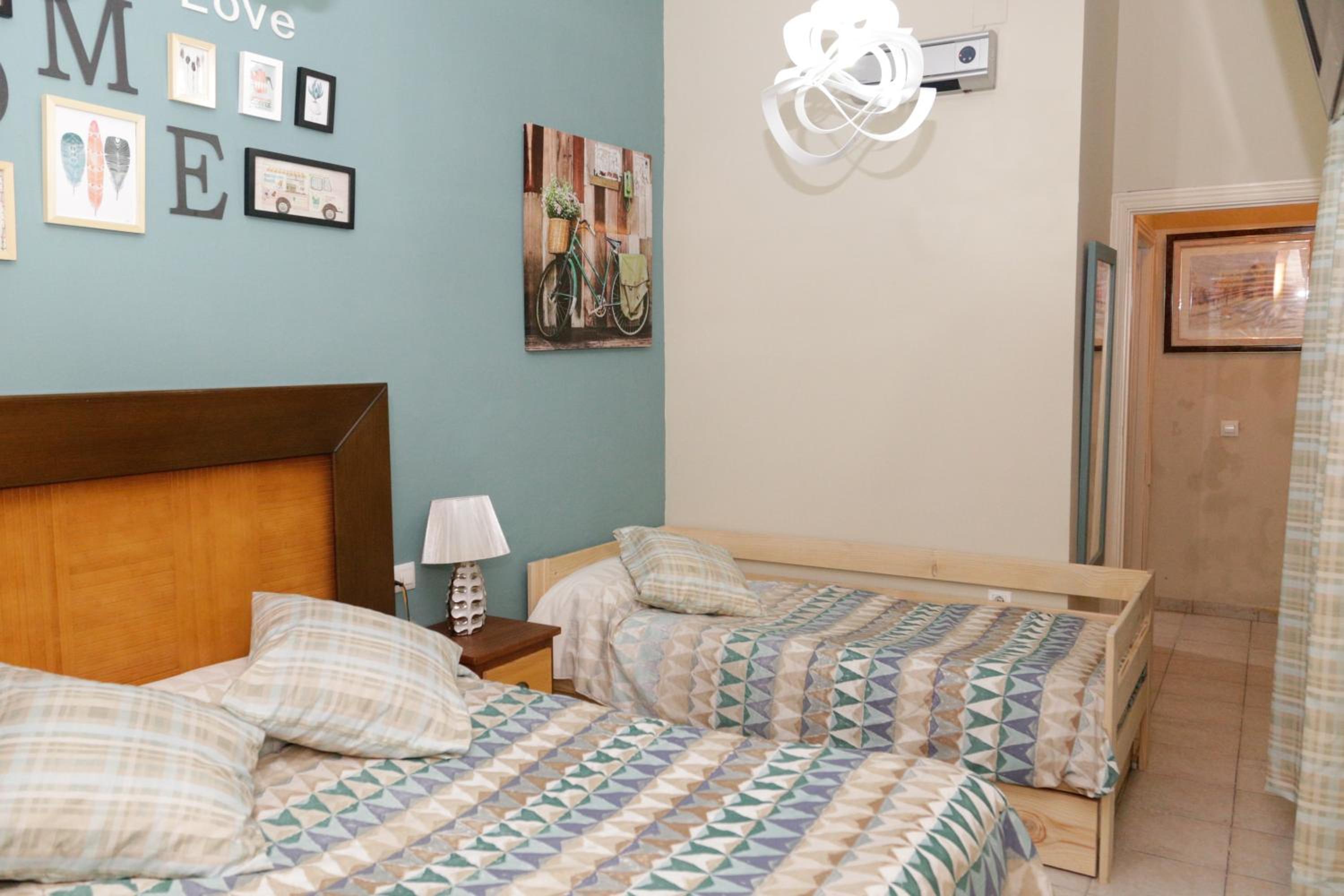 Triple Room with Private Bathroom photo 3