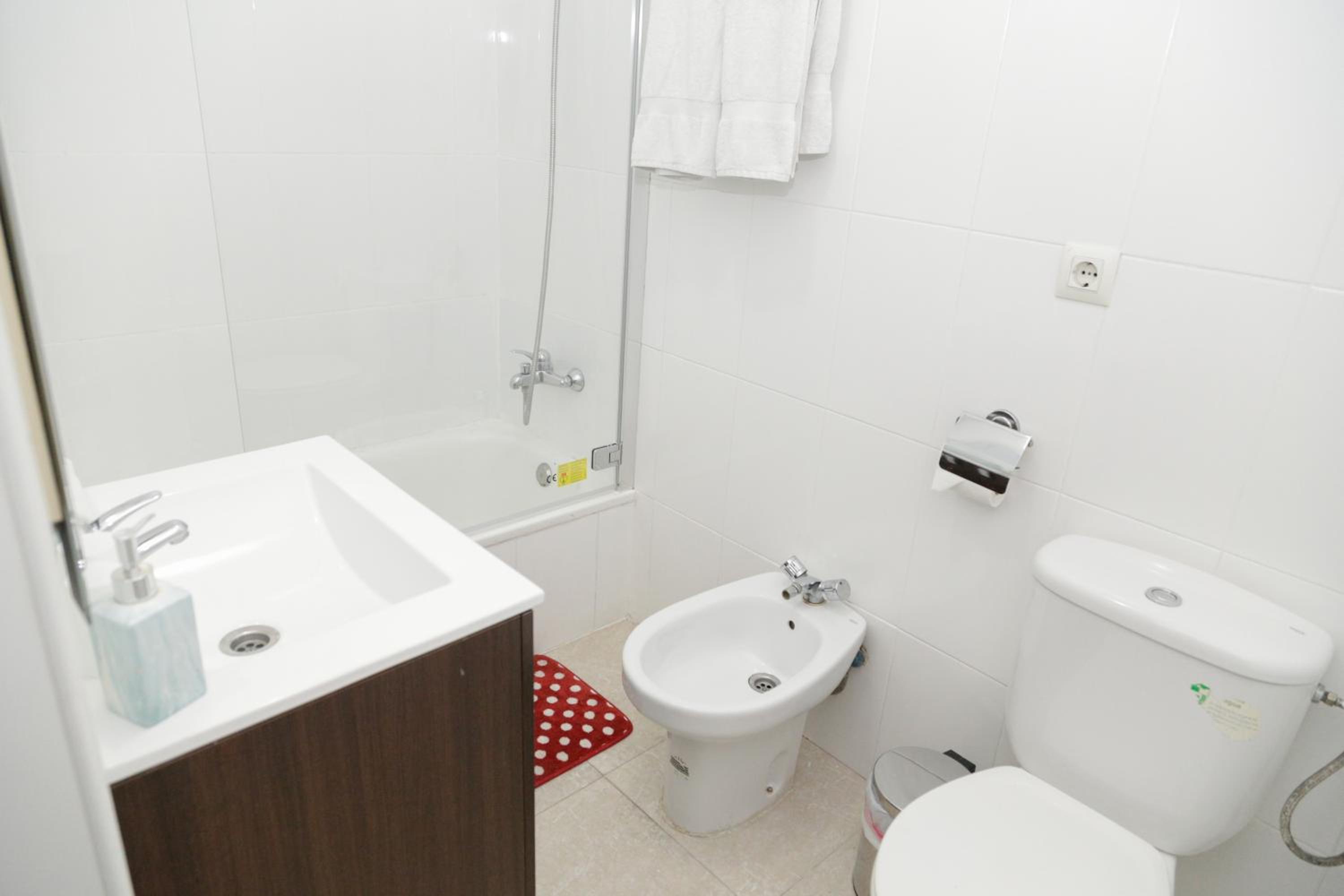 Double Room Private Bathroom photo 3