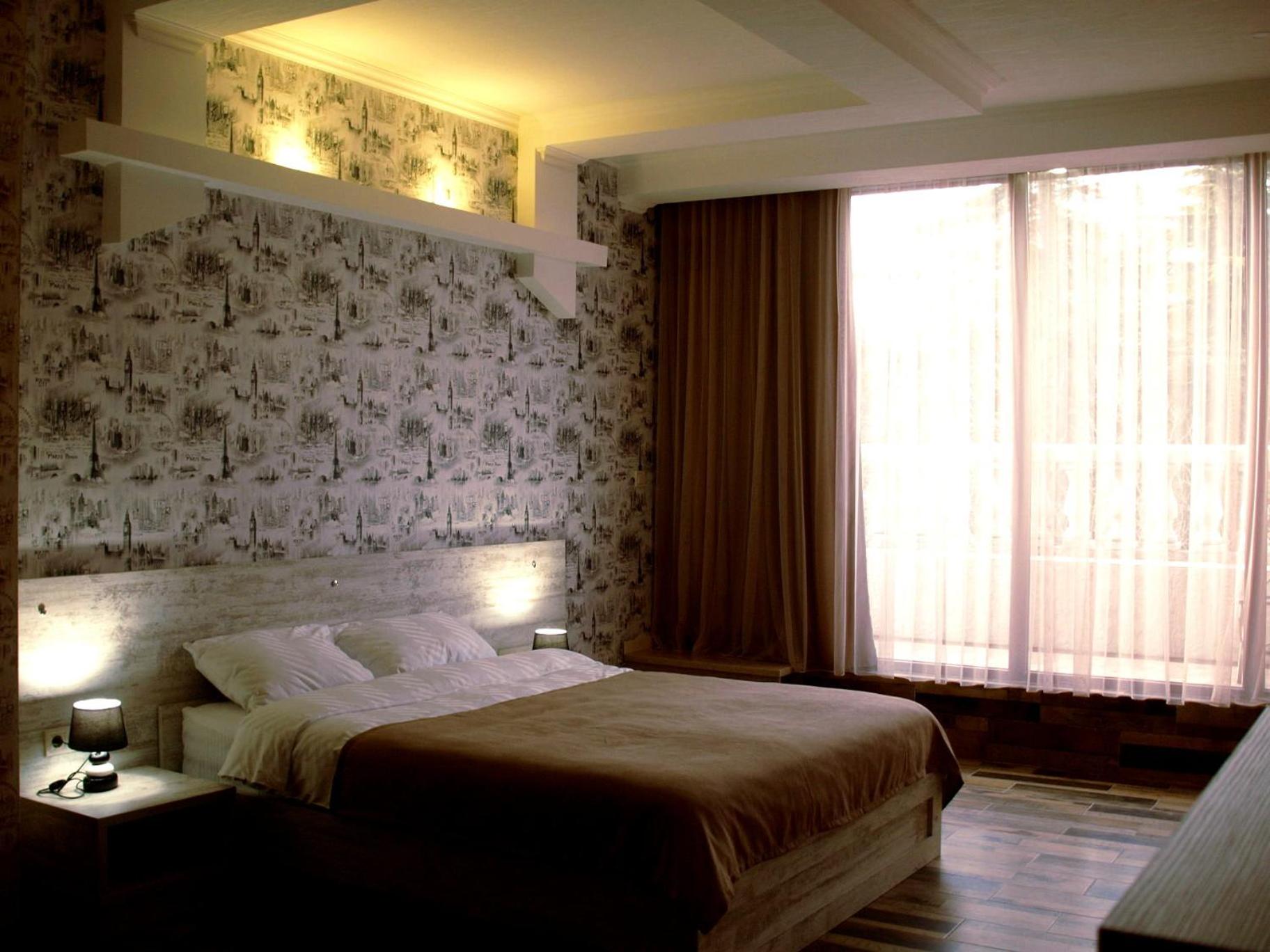 Deluxe Double Room with Balcony photo 1