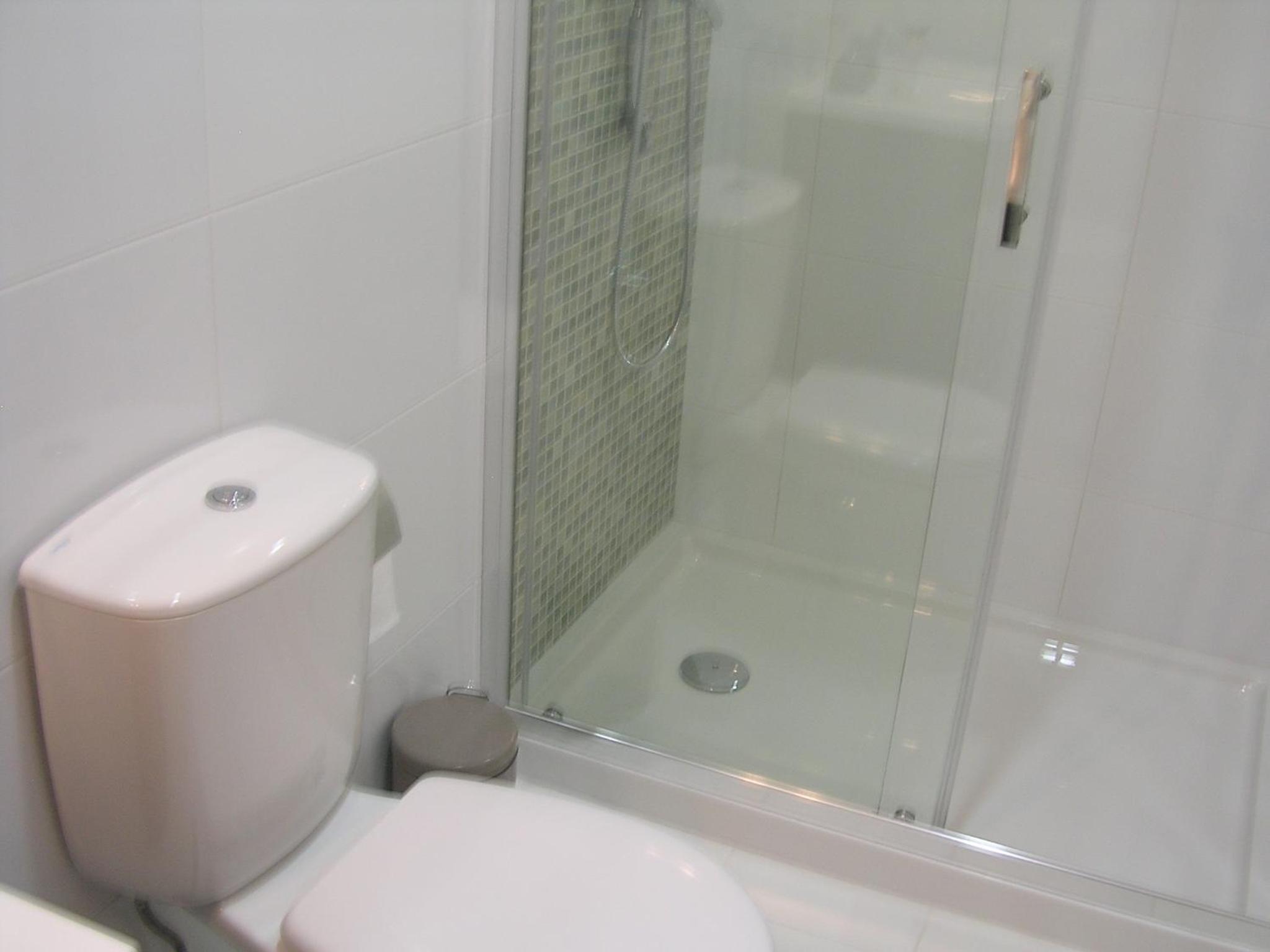 Standard Suite - Photo 12