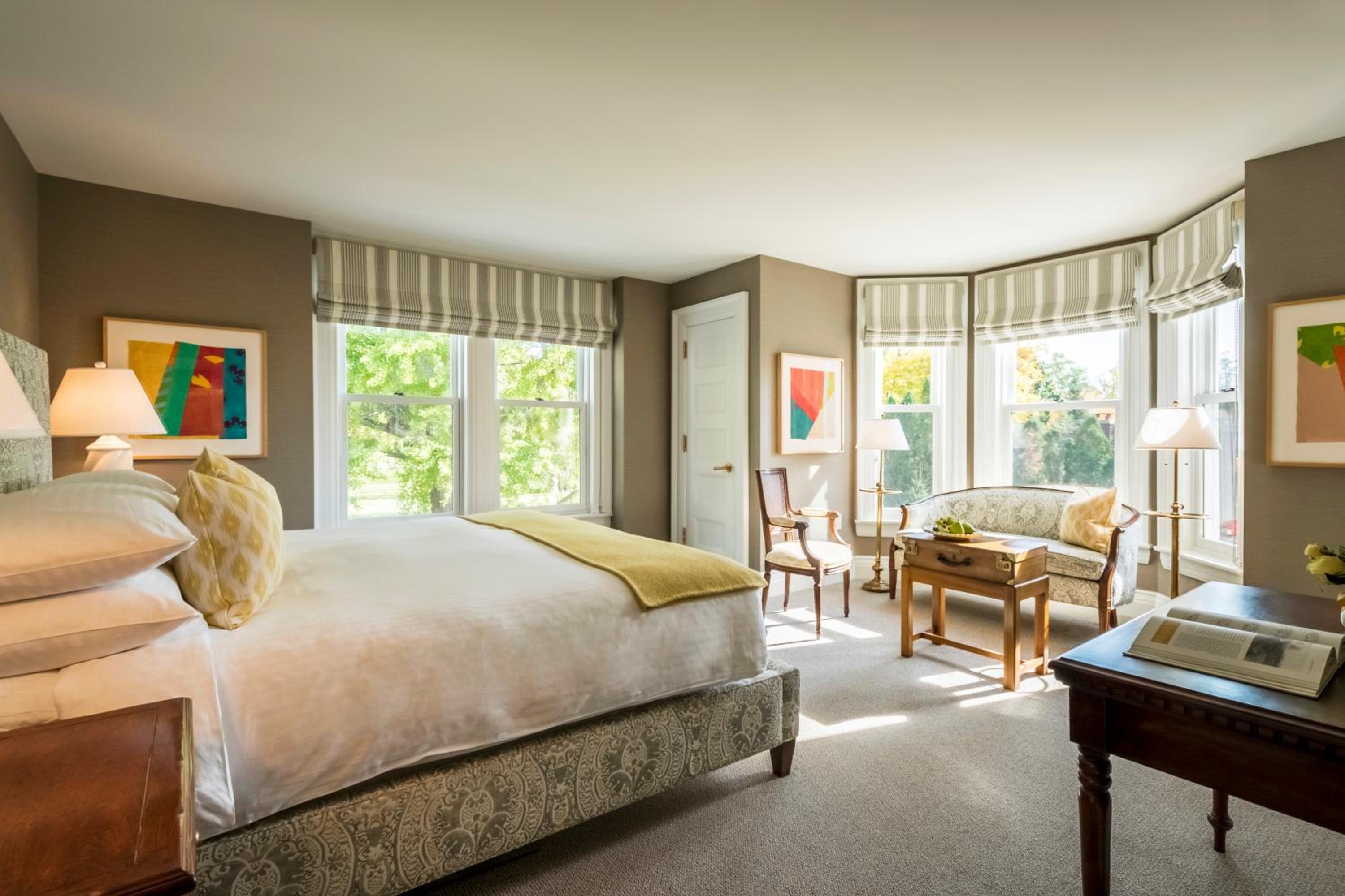 King Room - Rowland House 