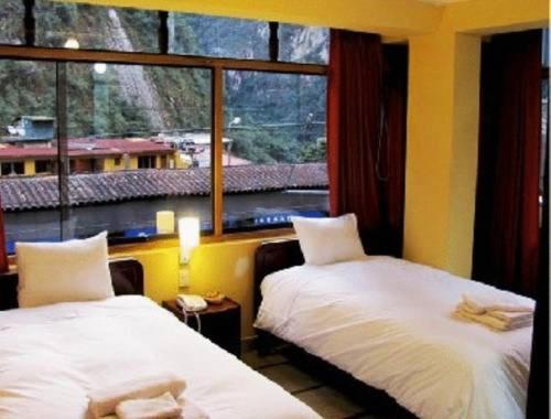 Twin Room with Mountain View