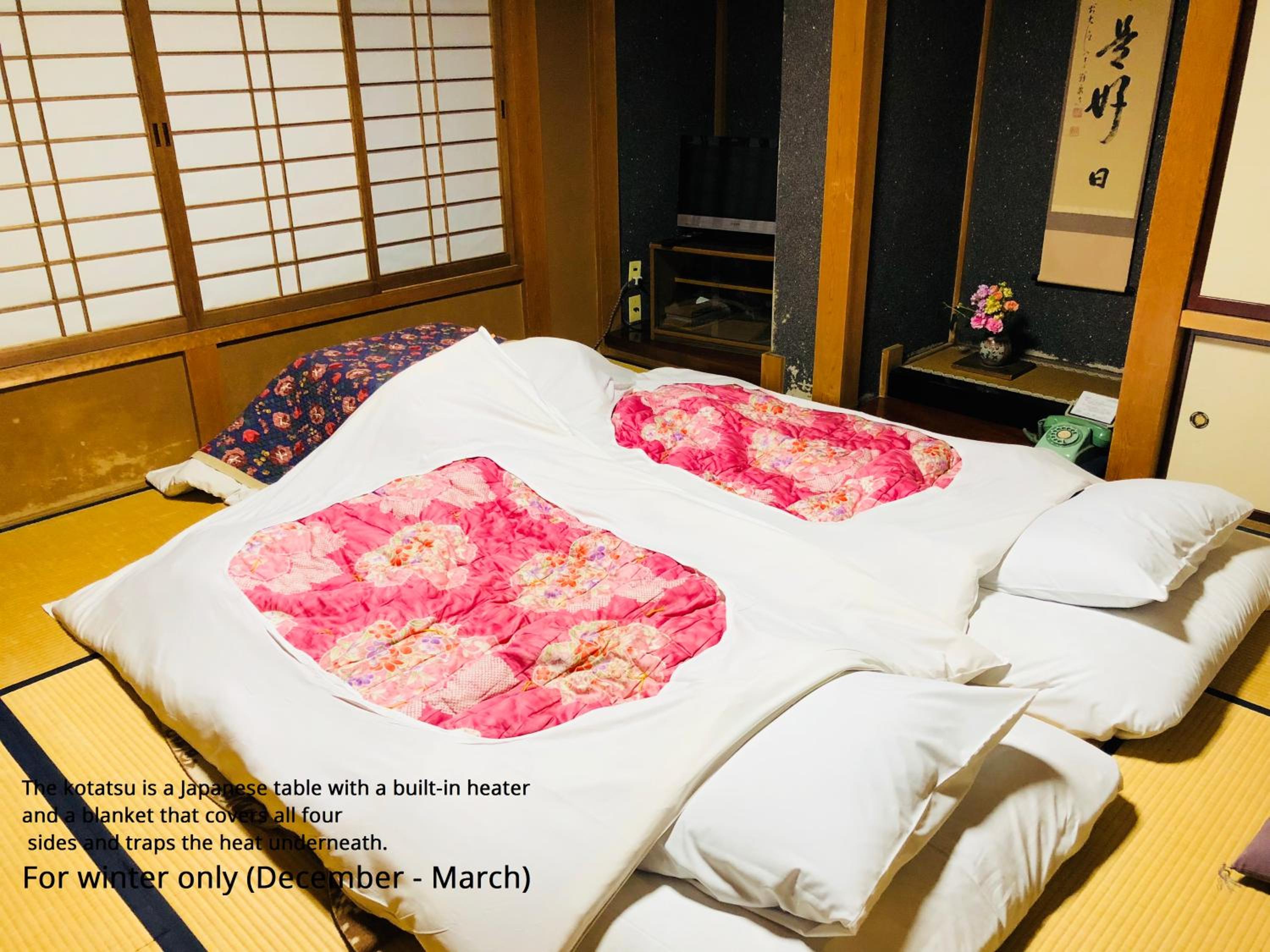 Japanese-Style Twin Room with Private Bathroom