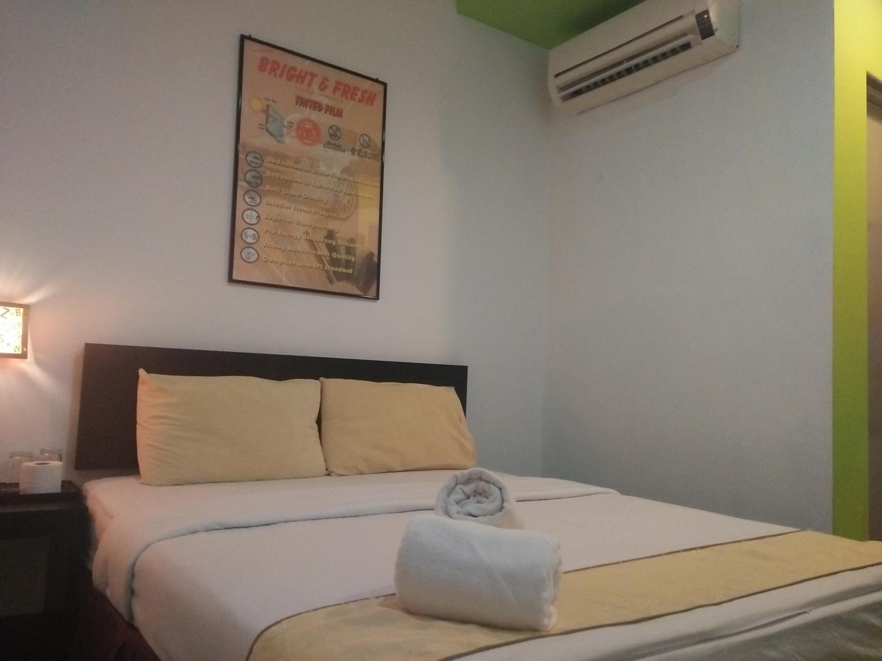 Standard Double Room - Photo 2