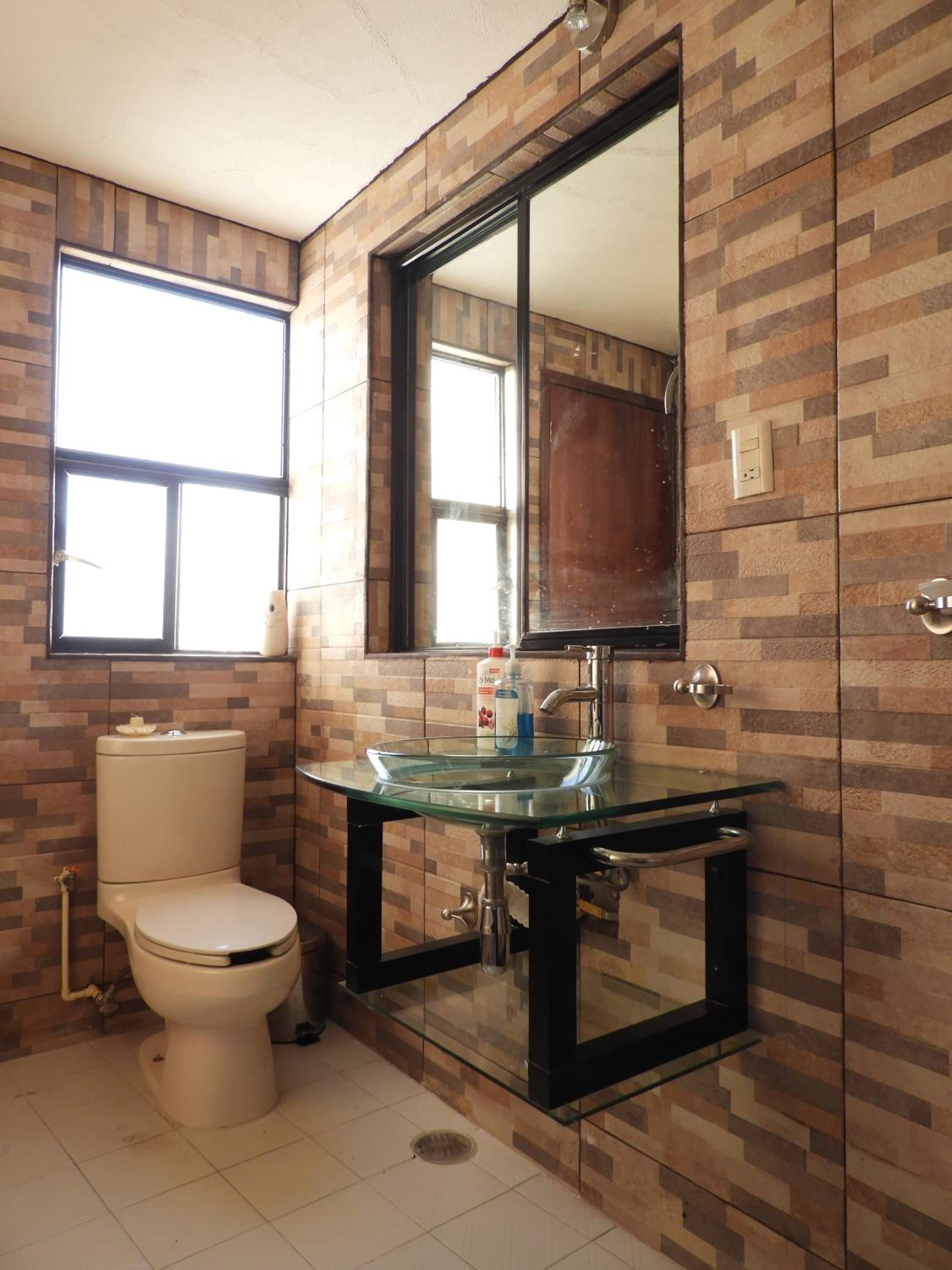 Deluxe Suite - Photo 16