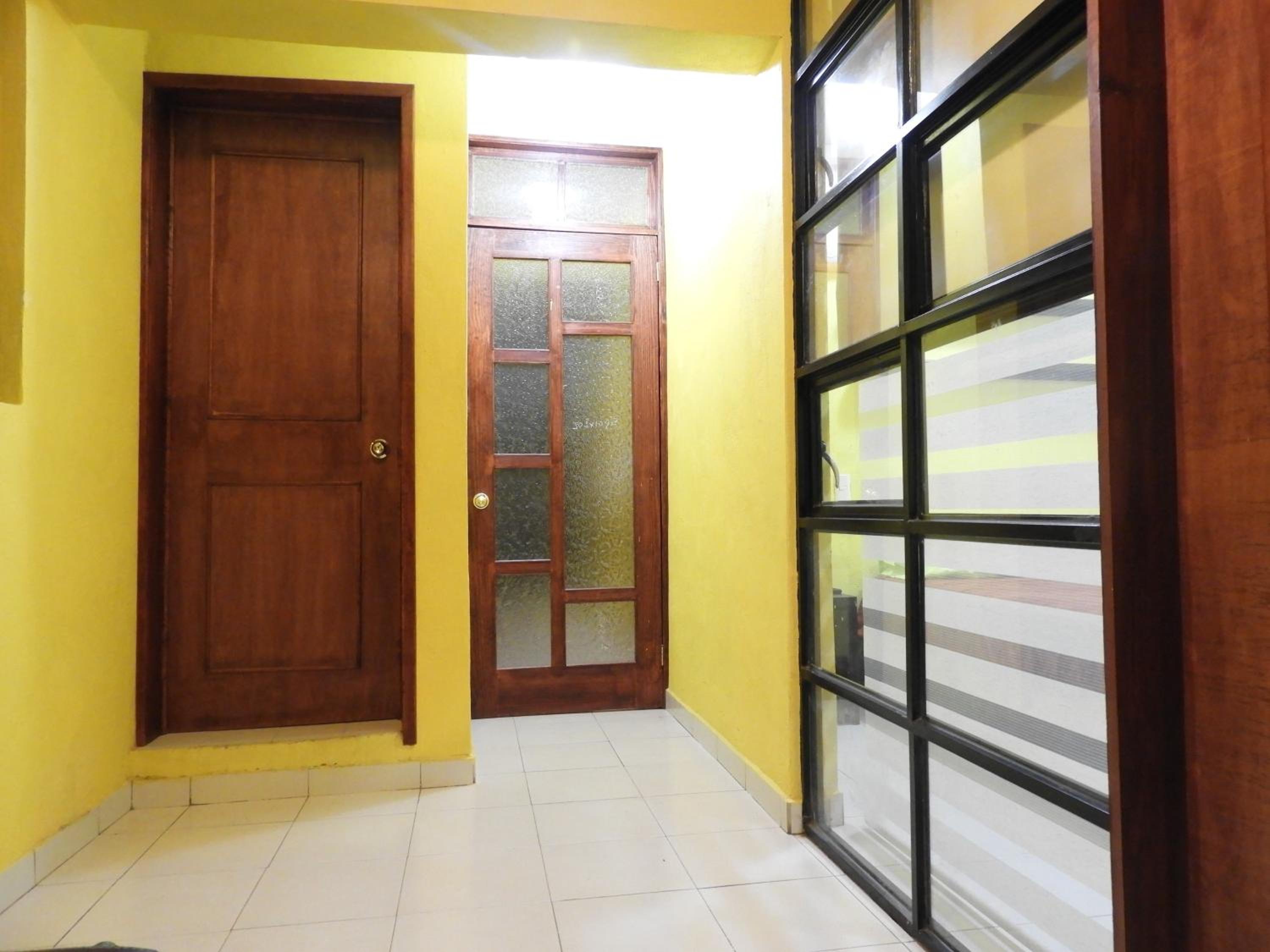 Deluxe Suite - Photo 7