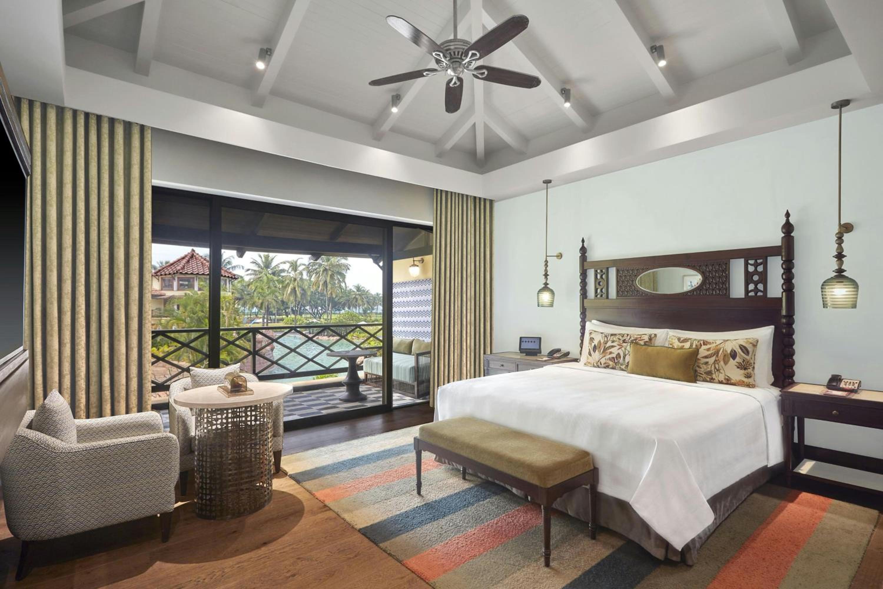 Pool View, Guest room, 1 King or 2 Twin, Facilities access