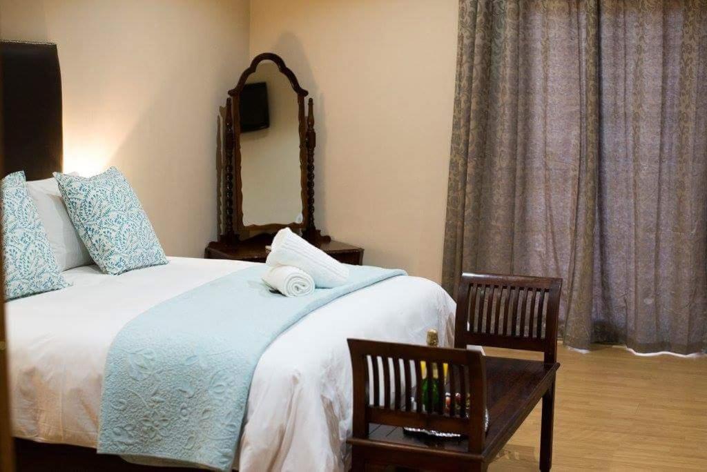 Deluxe Family Room - Photo 9