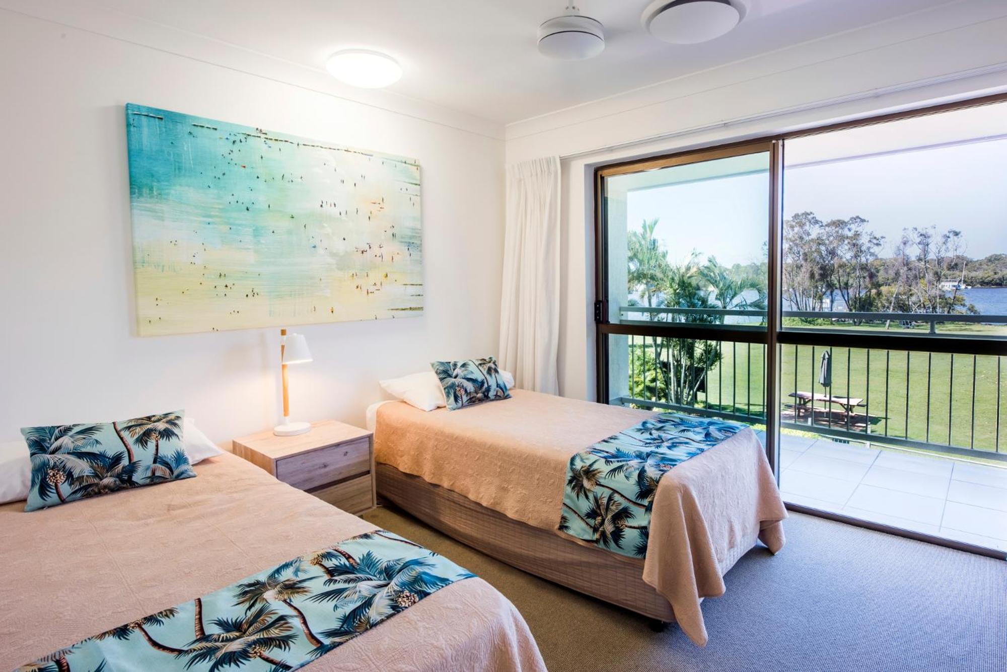 Four Bedroom Apartment Riverside photo 1