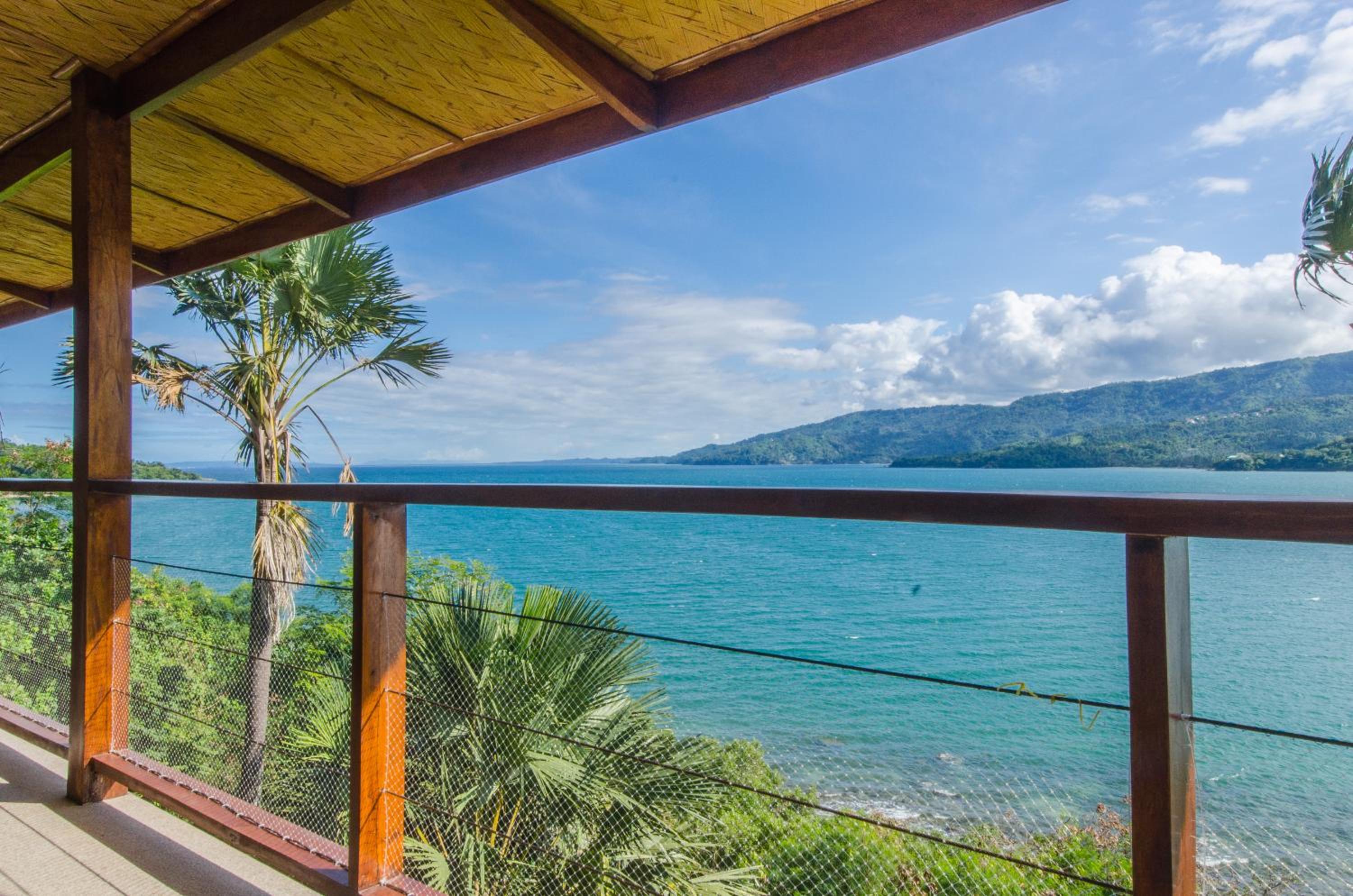 Apartment with Sea View - Photo 10