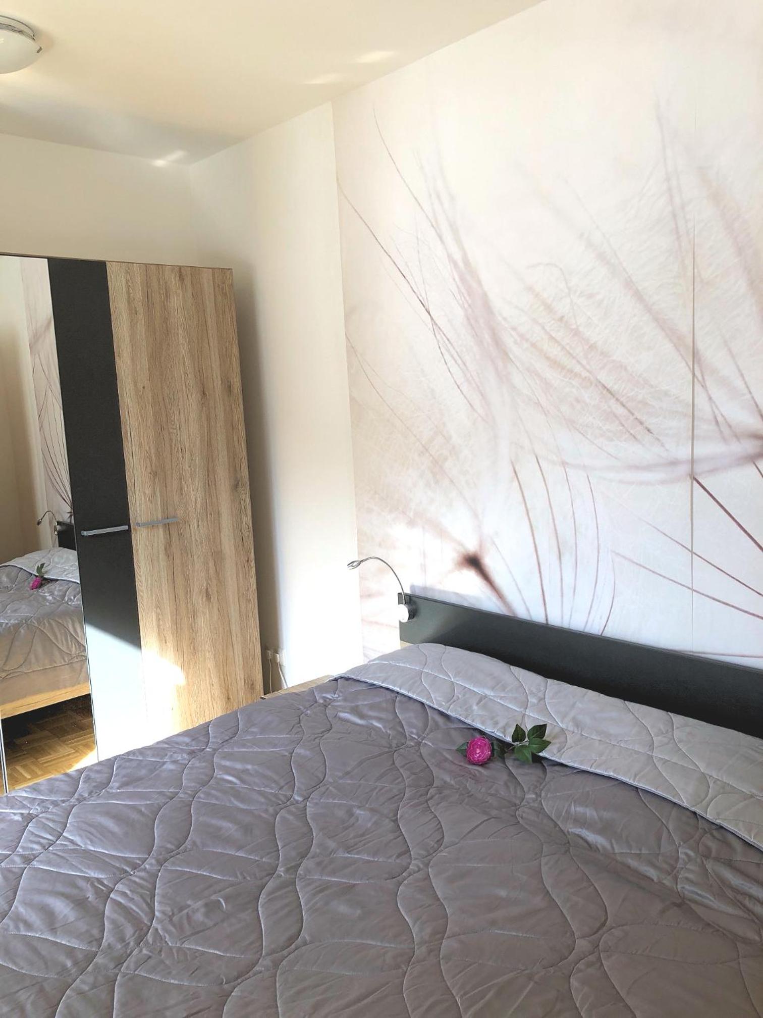 Apartment 4 with Mountain View - Photo 12