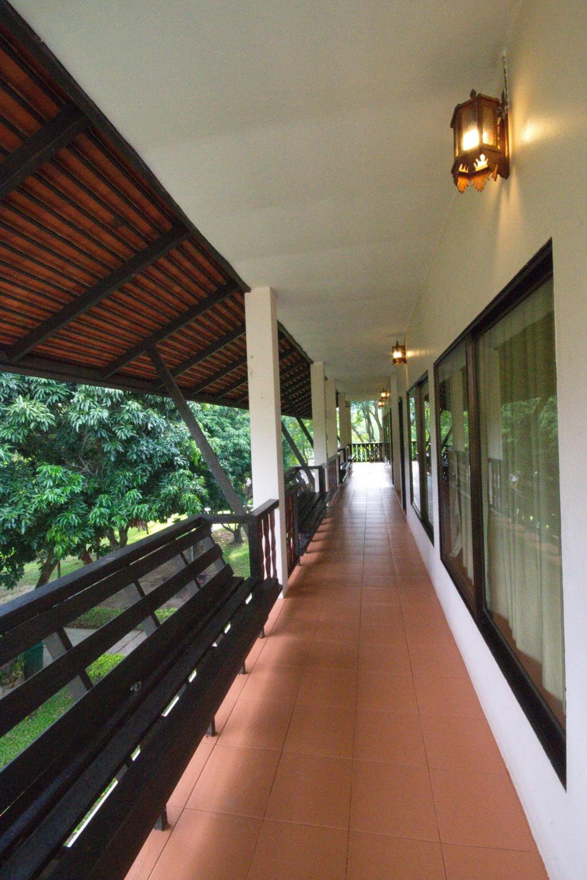 Deluxe Double or Twin Room - Photo 4