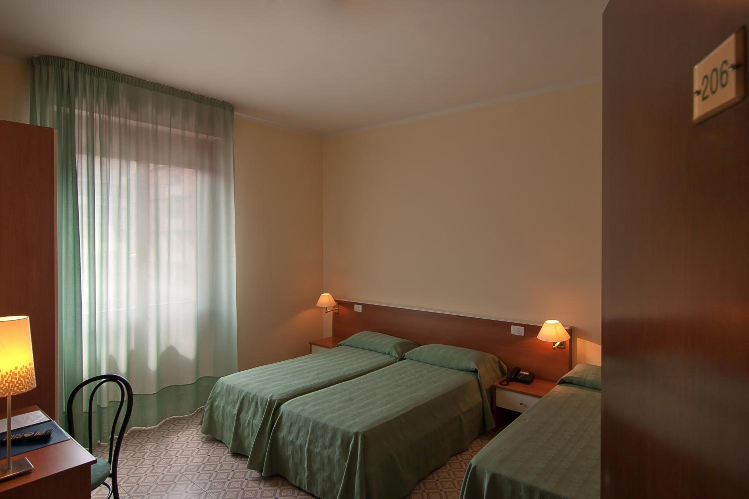 Triple Room photo 1