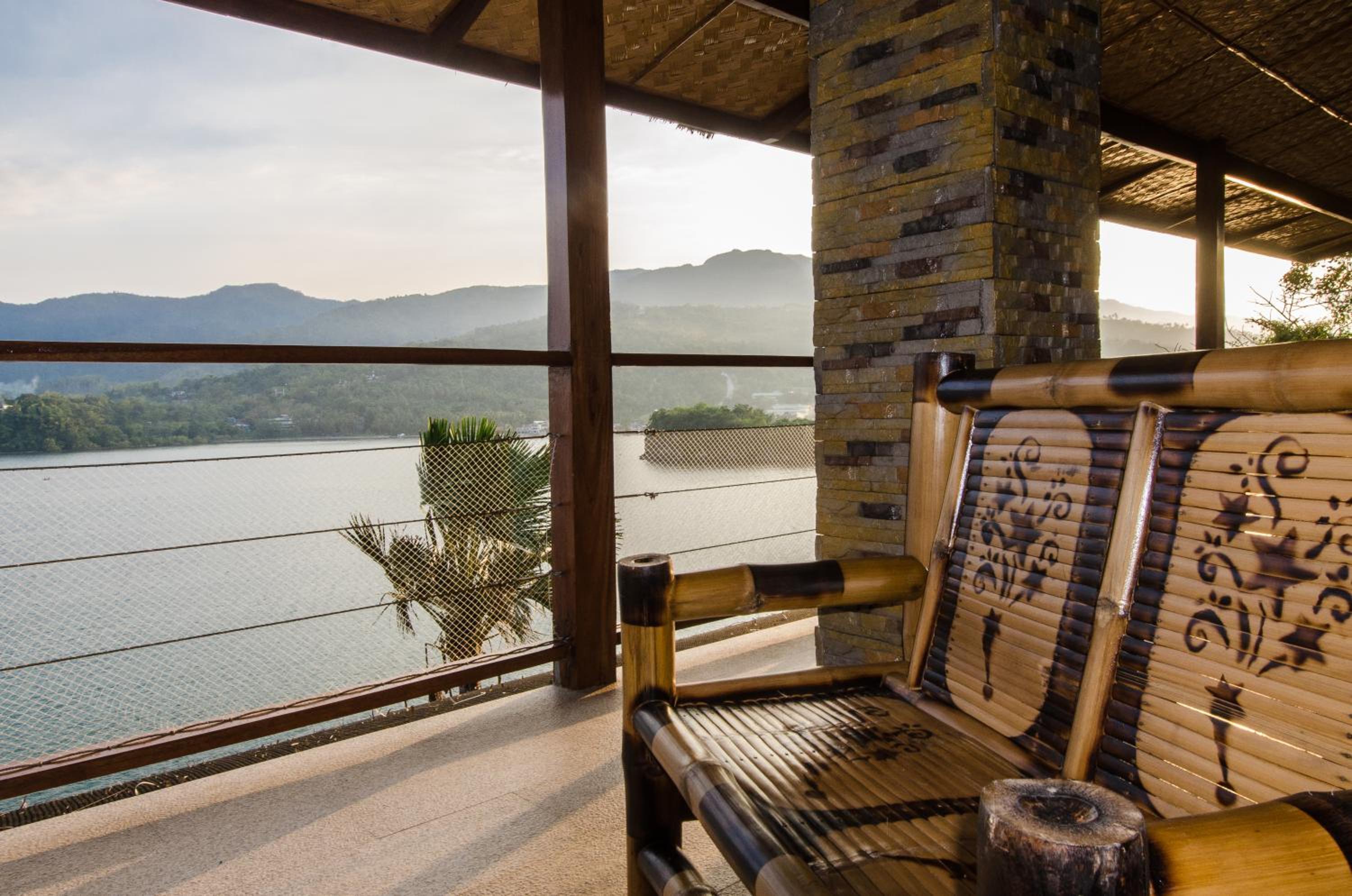 Apartment with Sea View - Photo 9