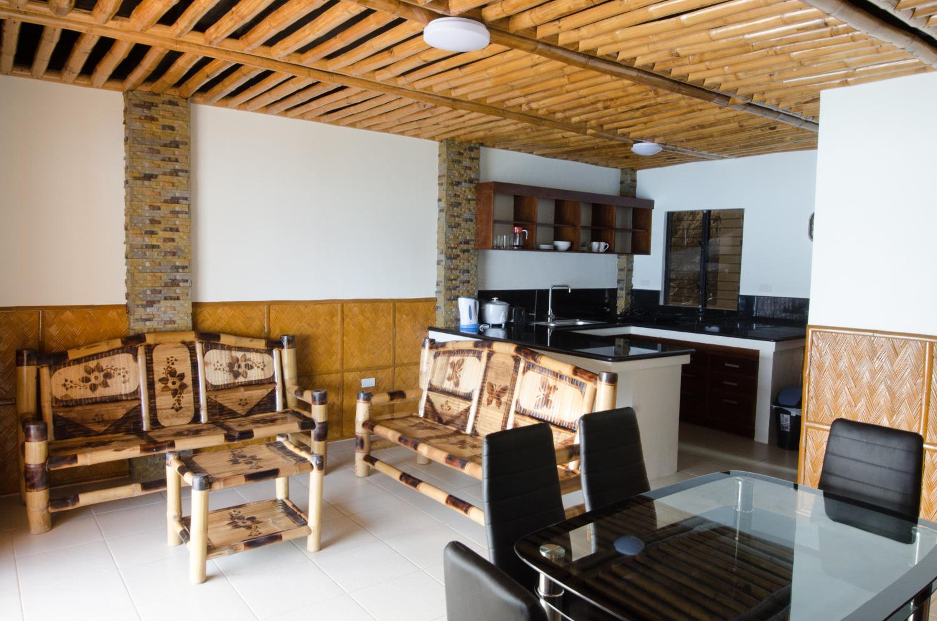 Apartment with Sea View - Photo 15