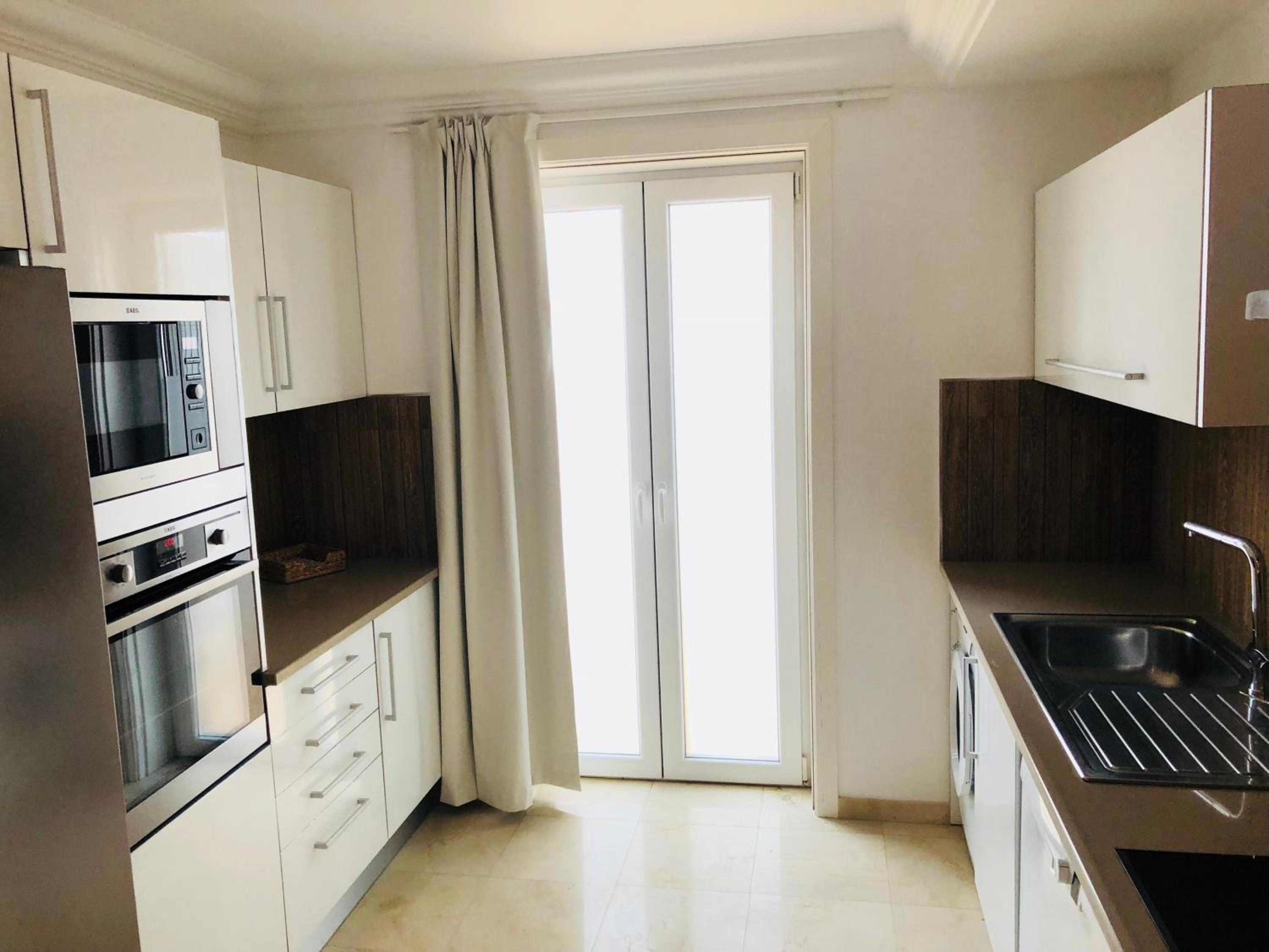 Deluxe Apartment - Wine photo 2