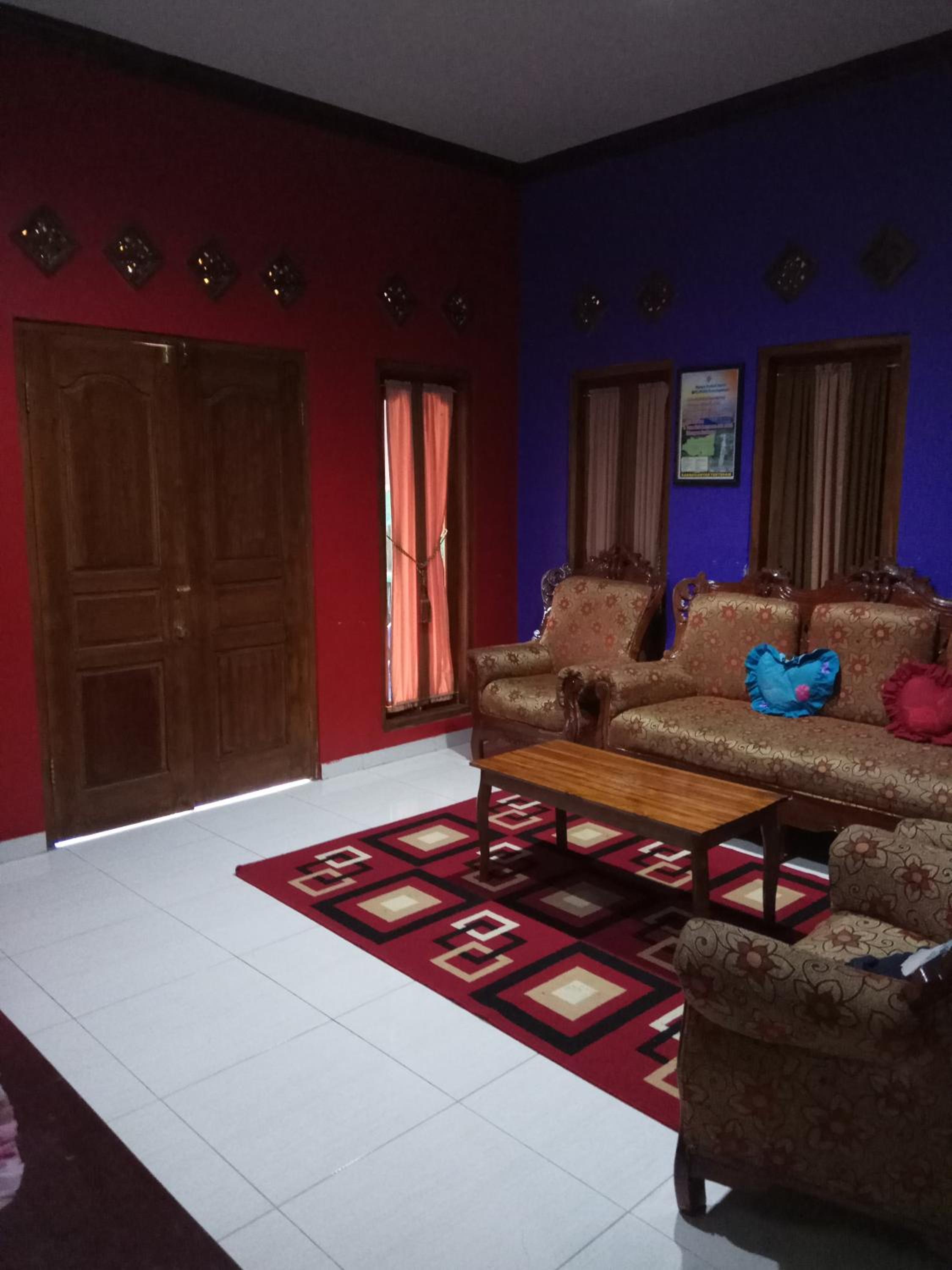 Three-Bedroom House - Photo 1