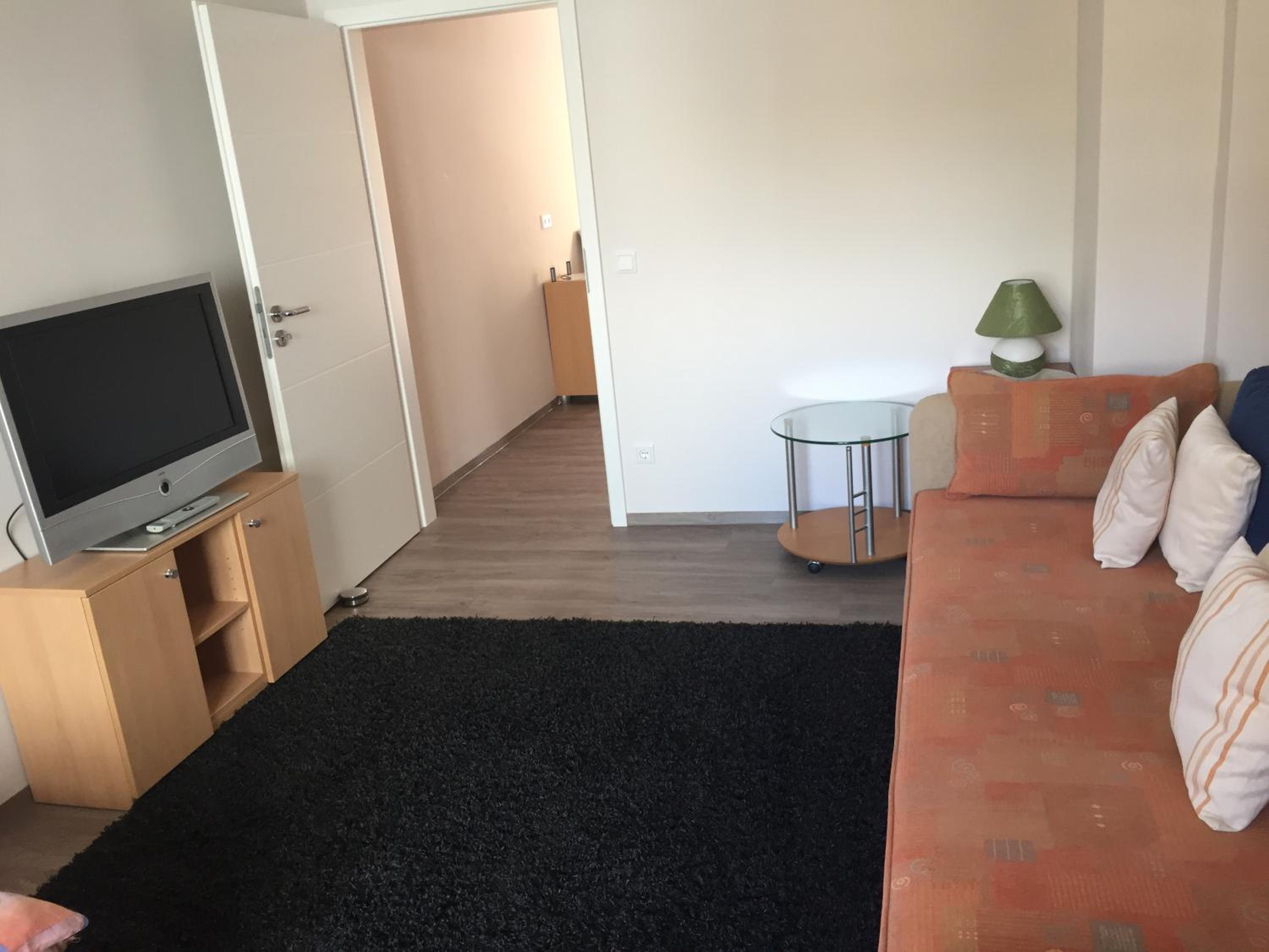 Apartment - Ground Floor - Photo 3