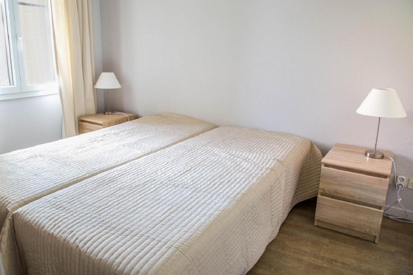 Select One-Bedroom Apartment (4 People)