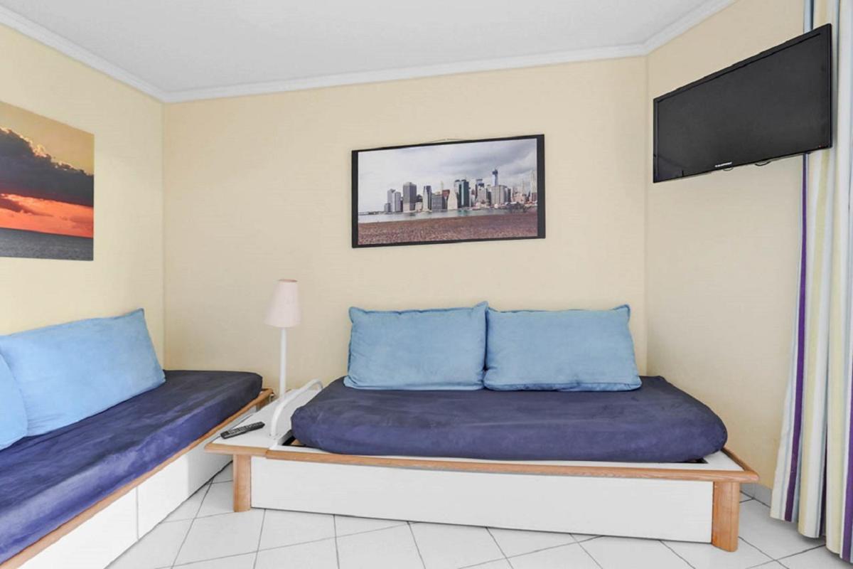 Select One-Bedroom Apartment (5 People) photo 1