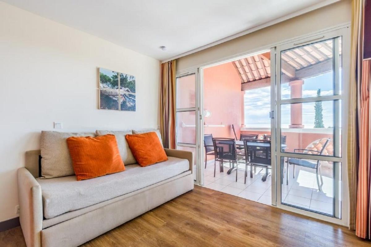 Prestige One-Bedroom Apartment (7 People)