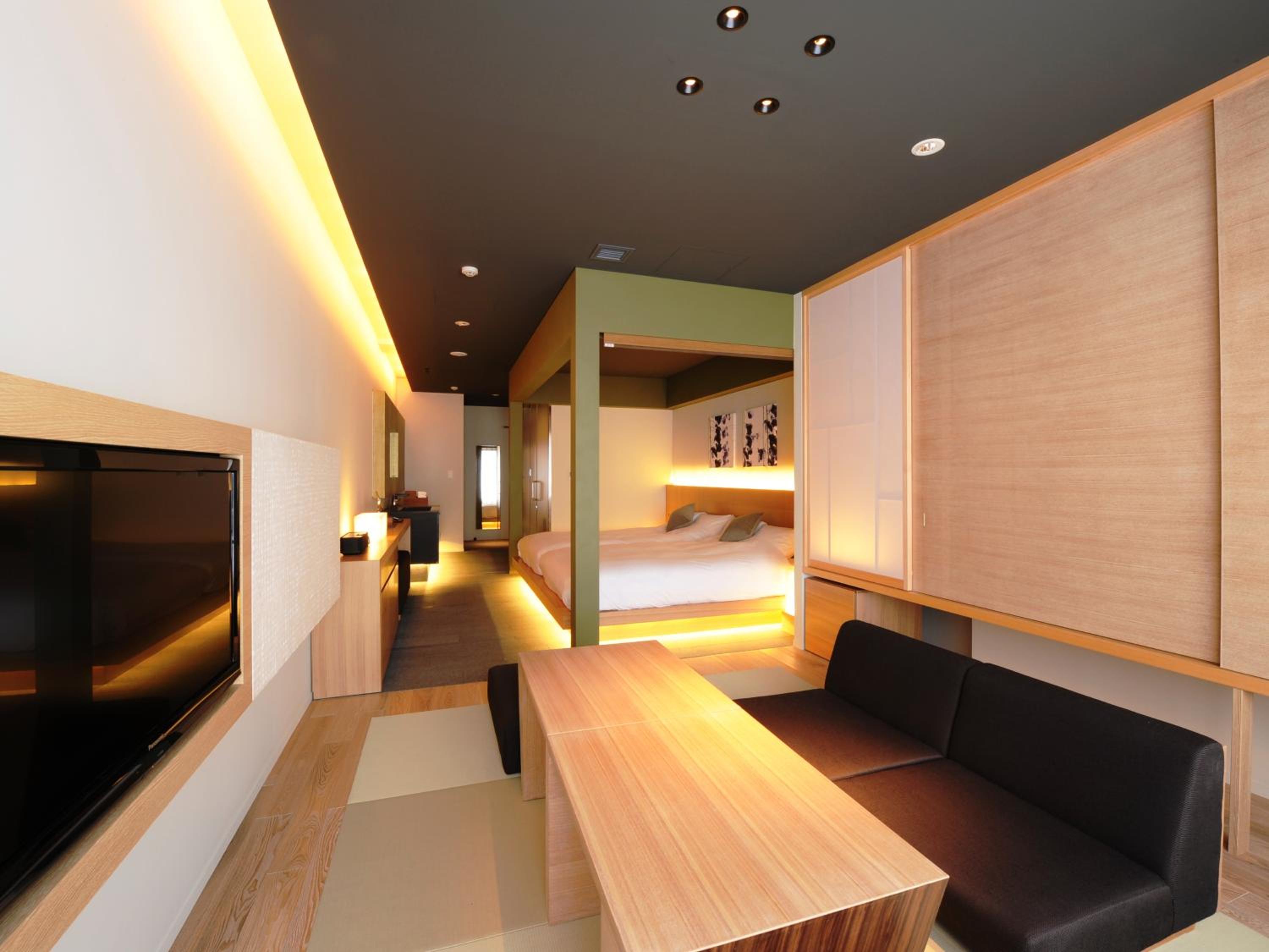 Twin Room with Tatami Area Annex