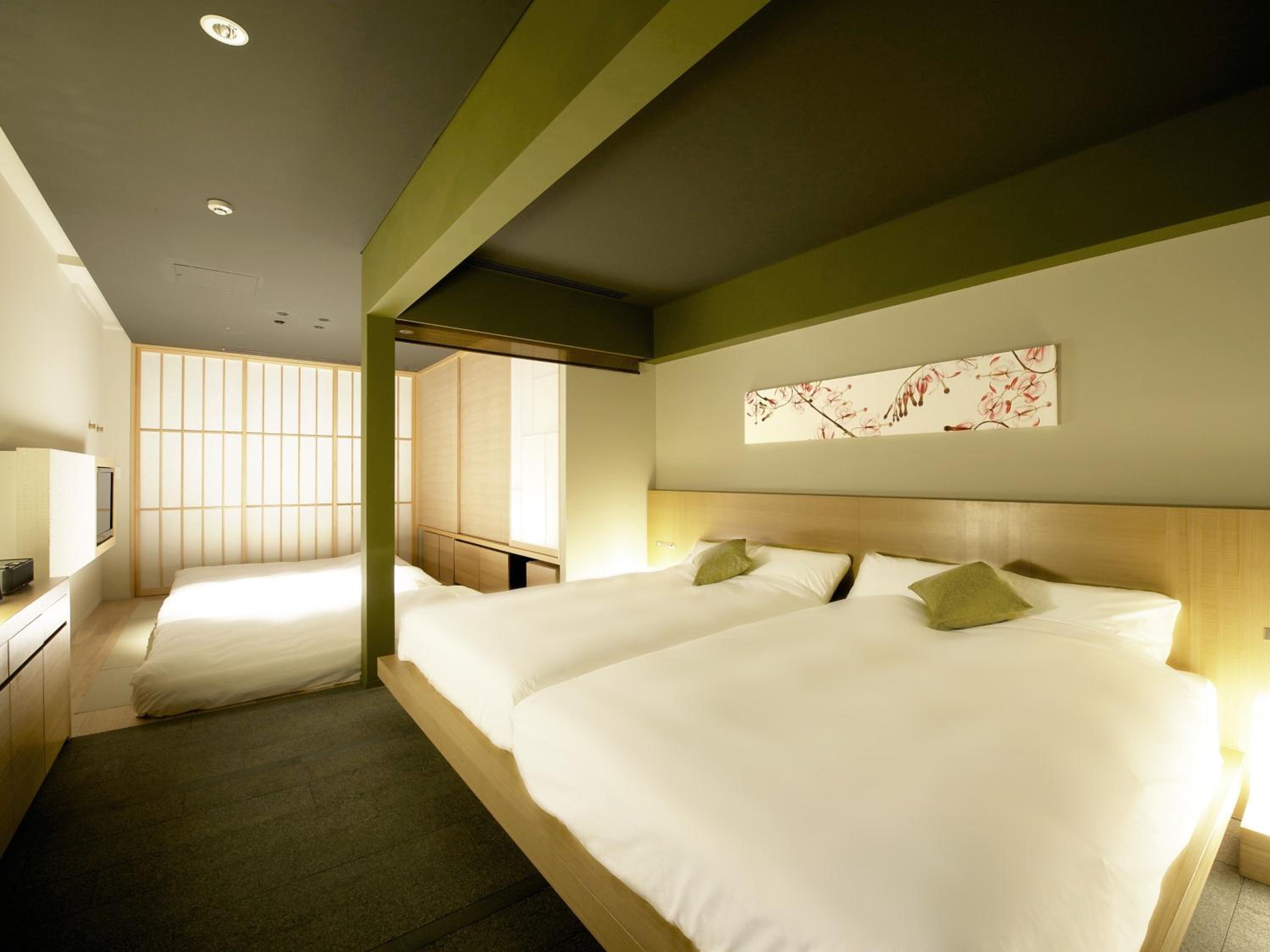 Twin Room with Tatami Area Annex thumbnail 6