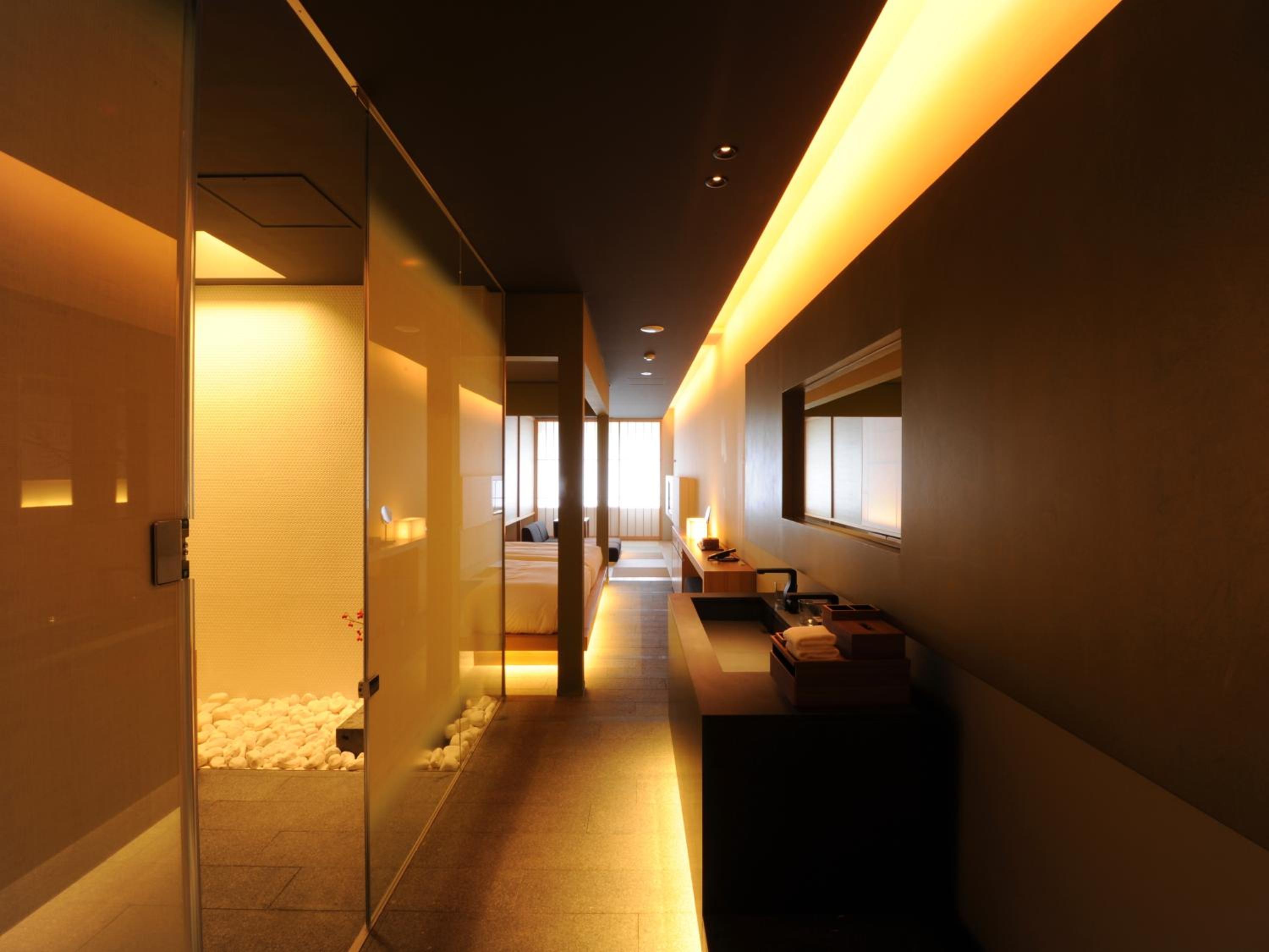 Twin Room with Tatami Area Annex