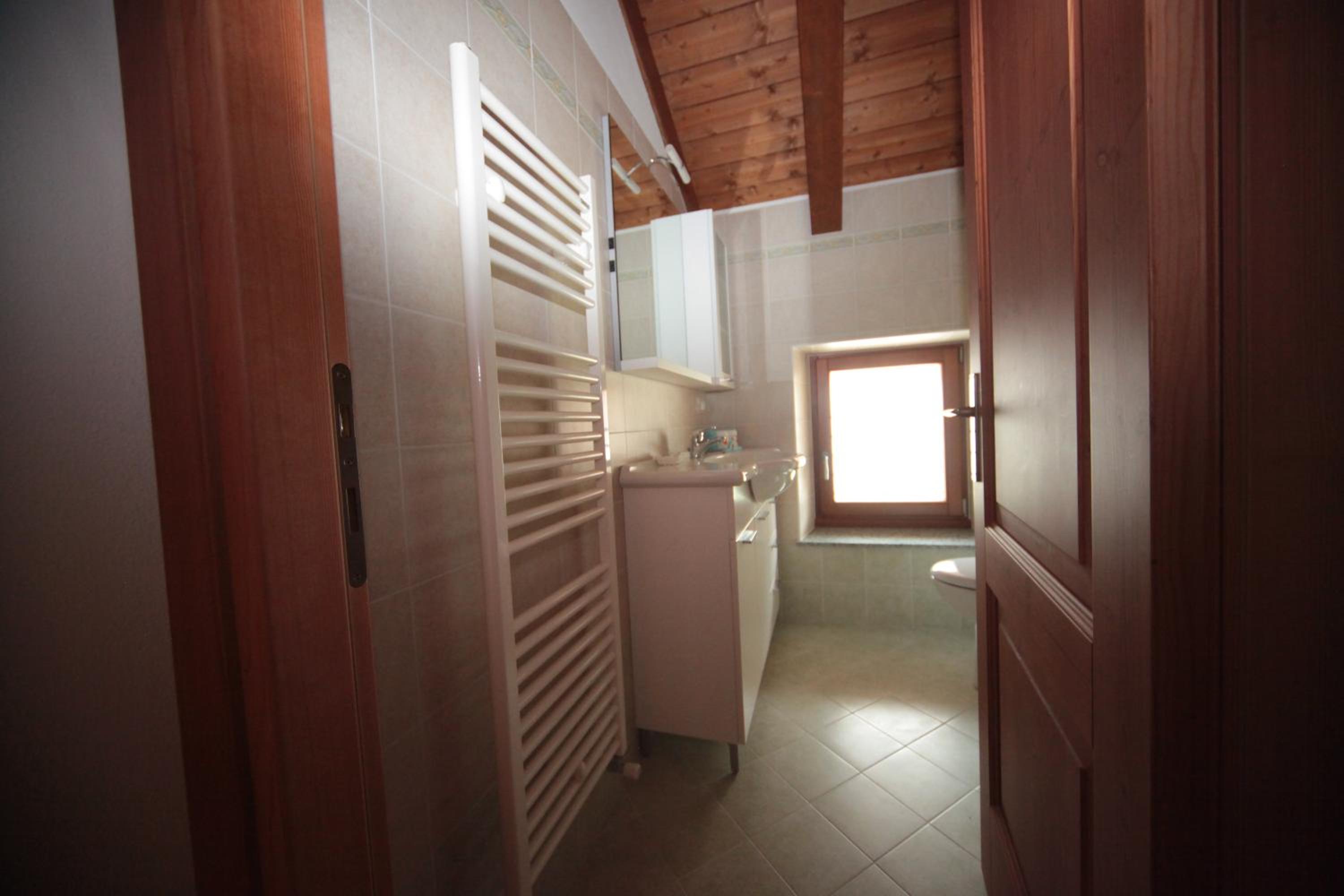 One Bedroom Apartment Lesca photo 3