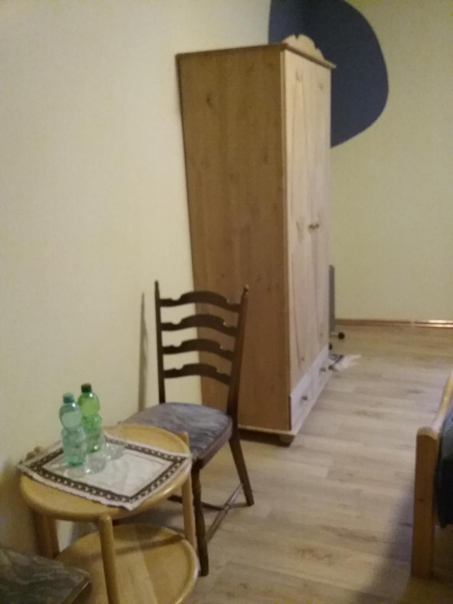 Double Room with Shared Bathroom and Toilet photo 3