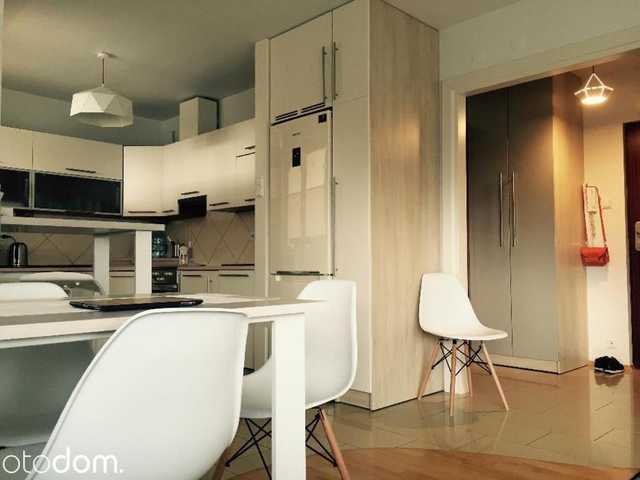 One-Bedroom Apartment - Photo 12
