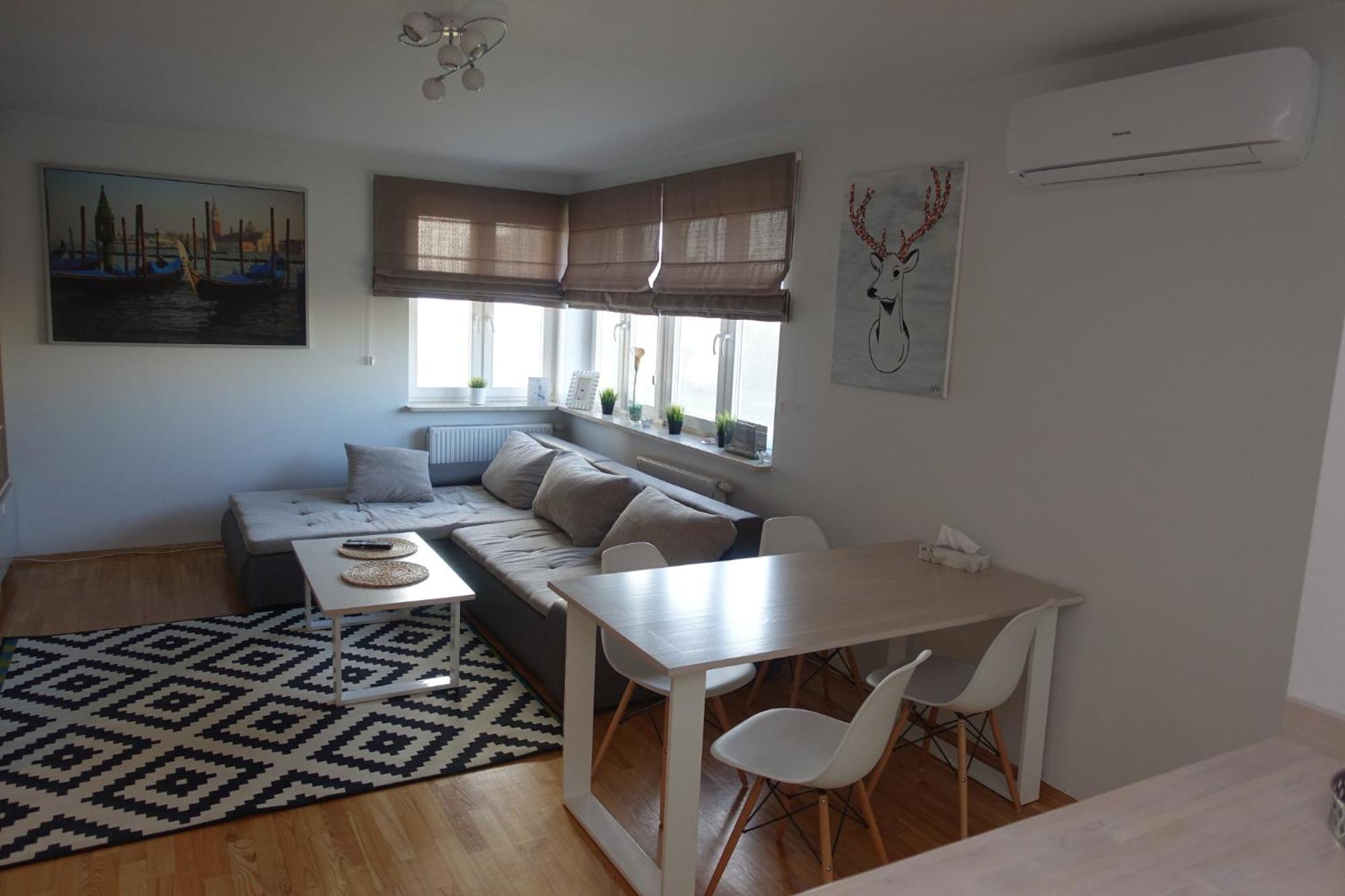One-Bedroom Apartment - Photo 9