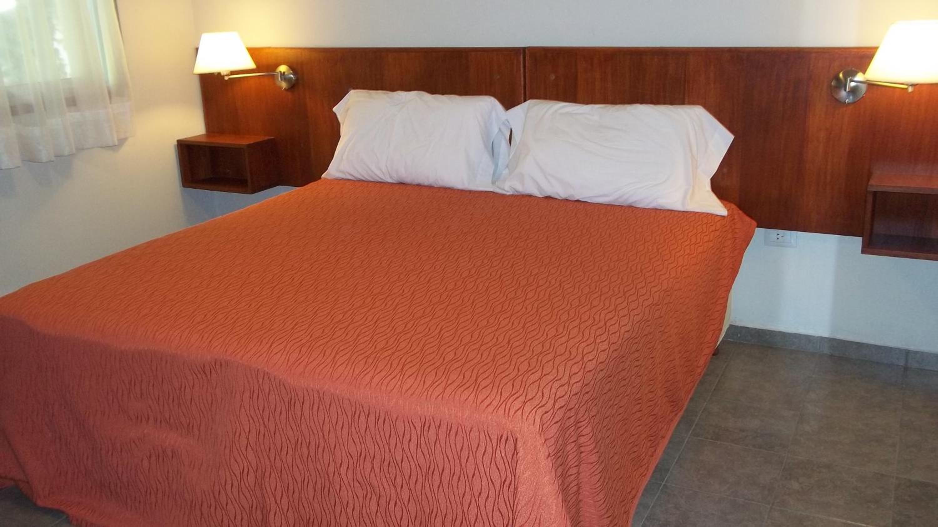 Standard One-Bedroom Apartment (2 Adults) photo 2