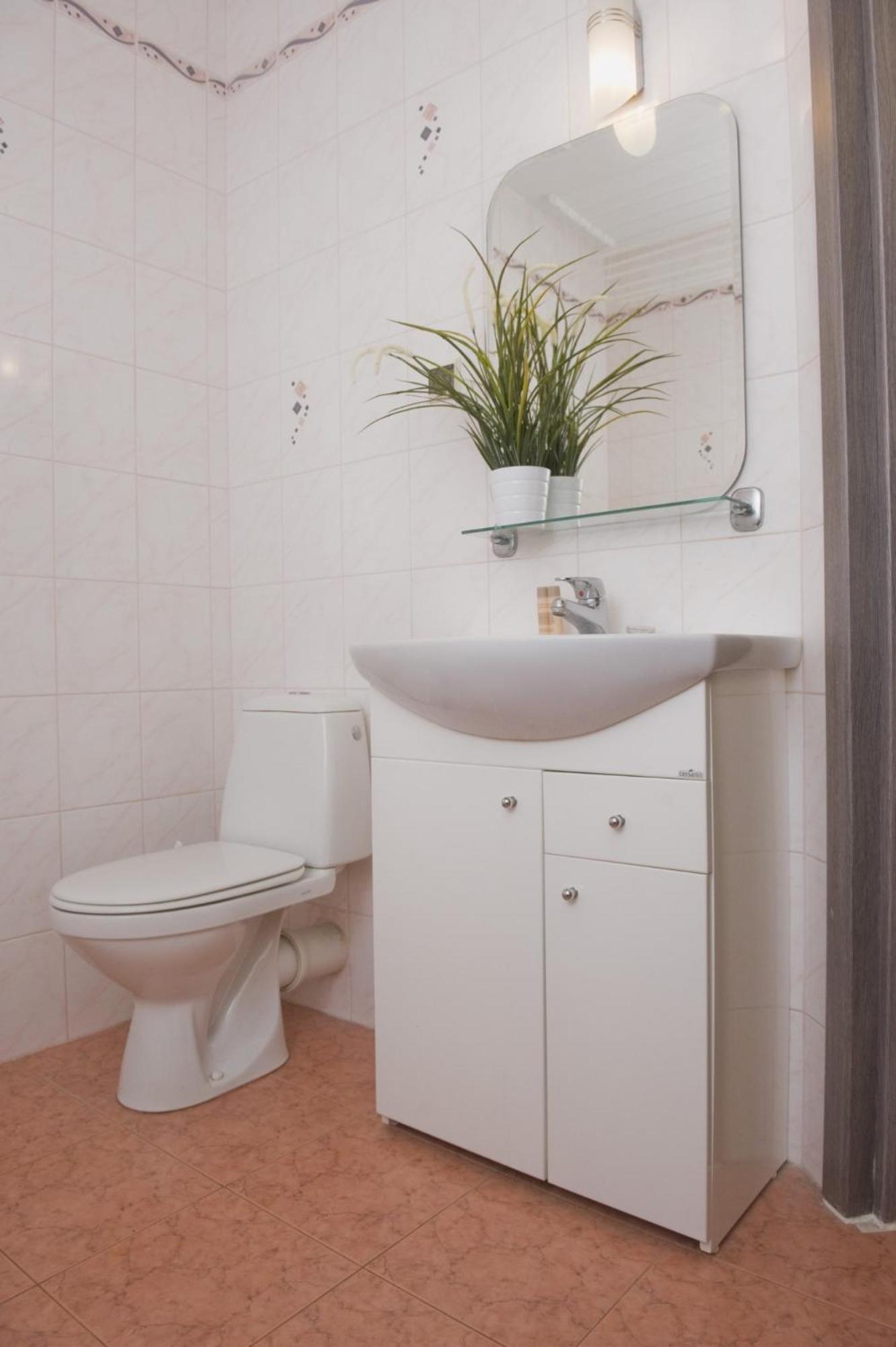 Apartment with Jacuzzi - Photo 26