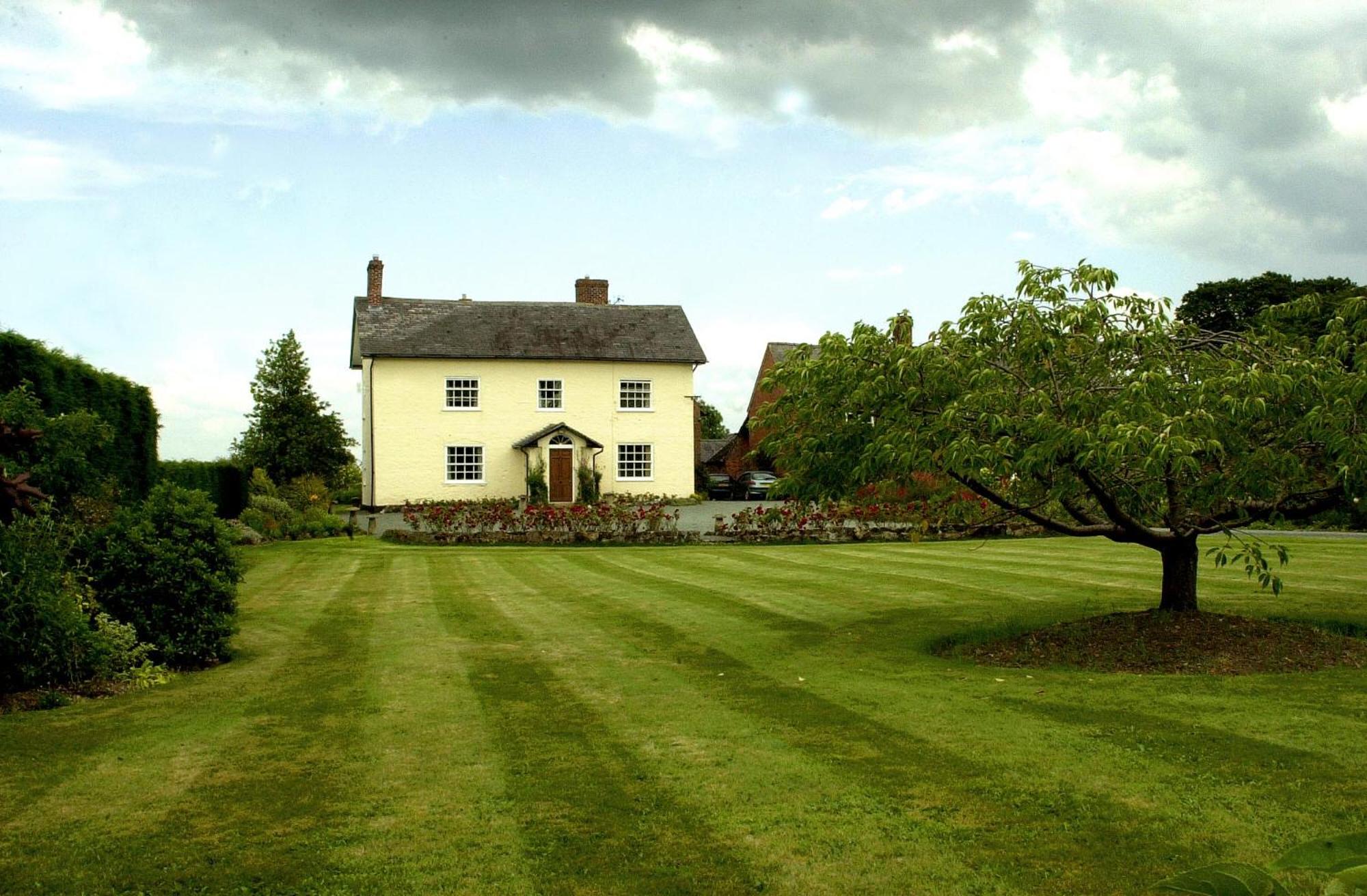 Double Room with Garden View - Photo 2