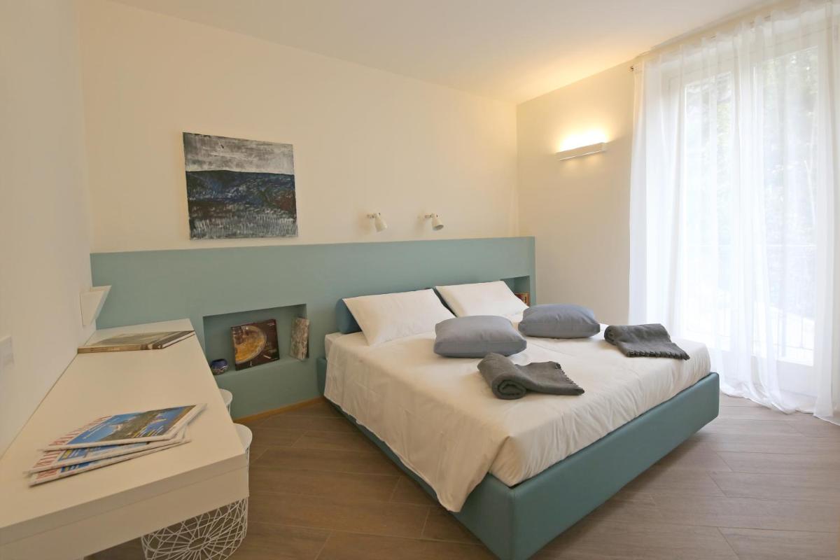 Apartment with Lake View - Photo 4