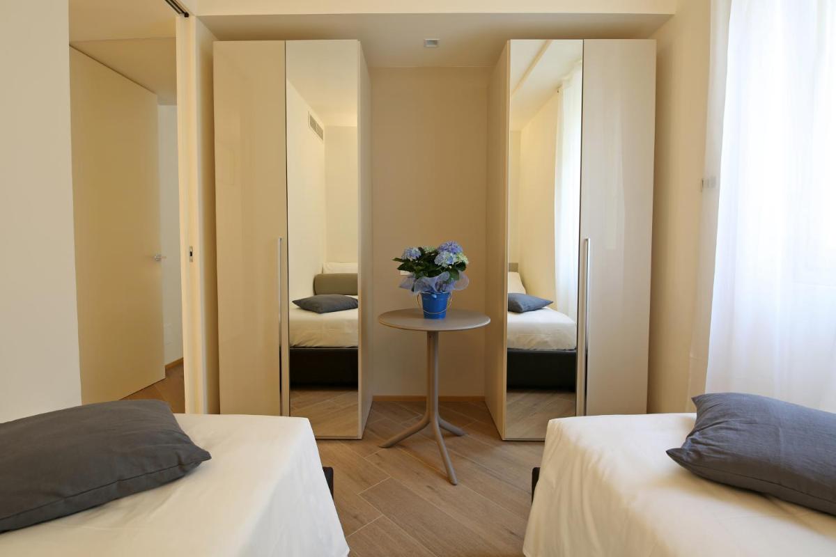 Apartment with Lake View - Photo 1