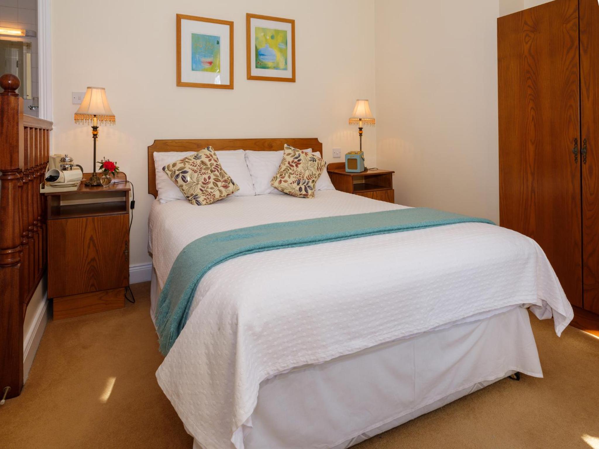 Double Room with Private Bathroom photo 3