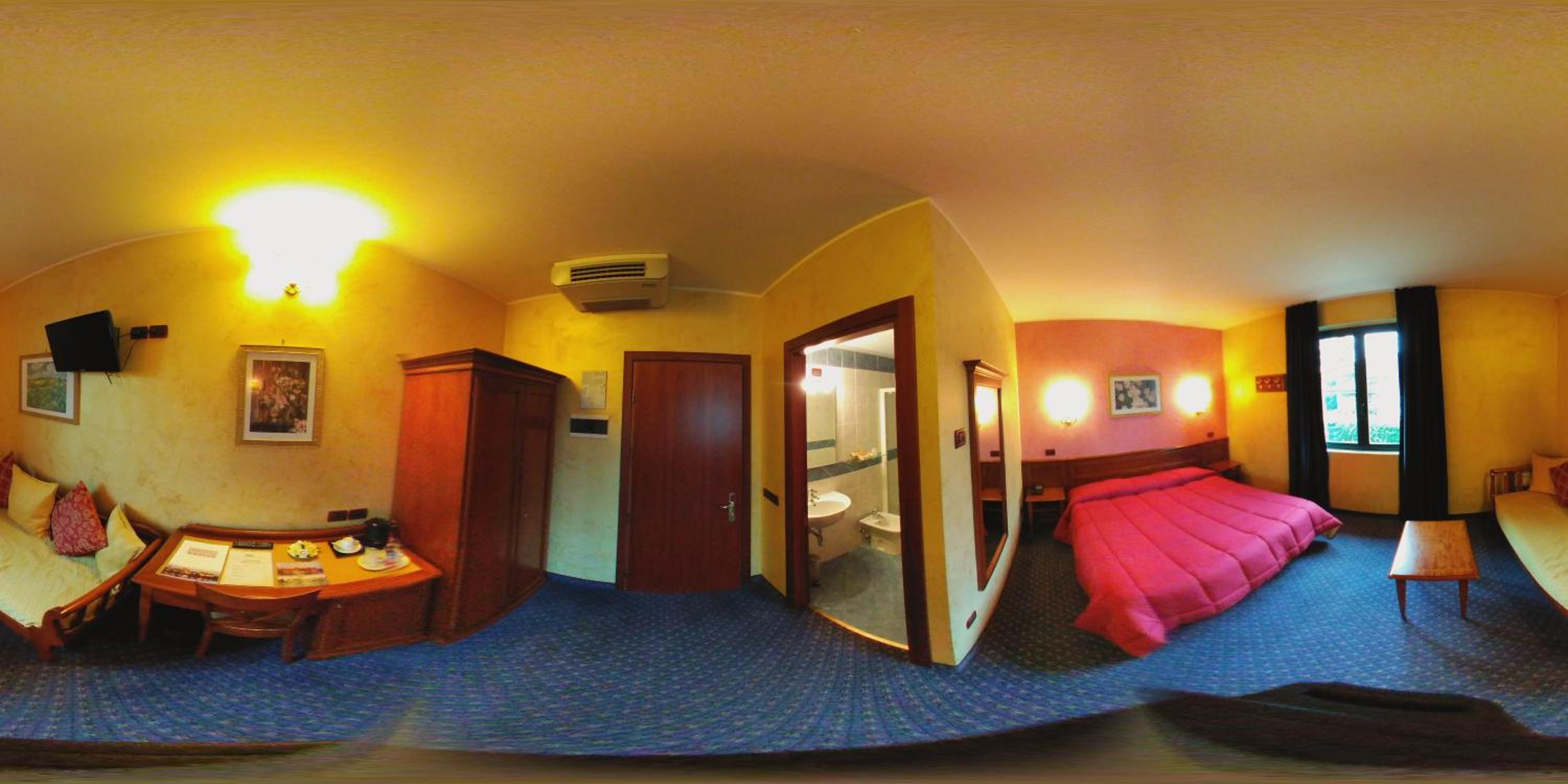 Deluxe Double Room - Photo 1
