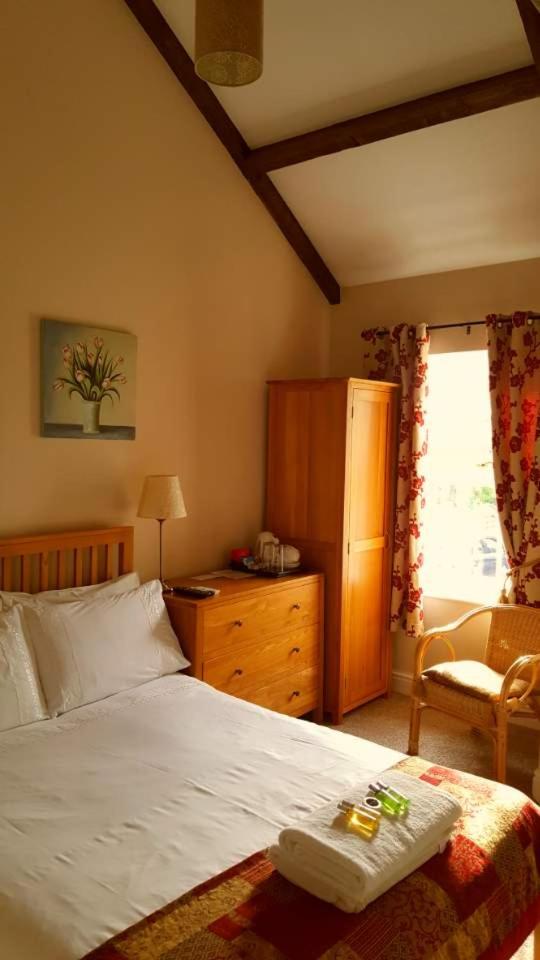 Double Room with Private Bathroom - Photo 1