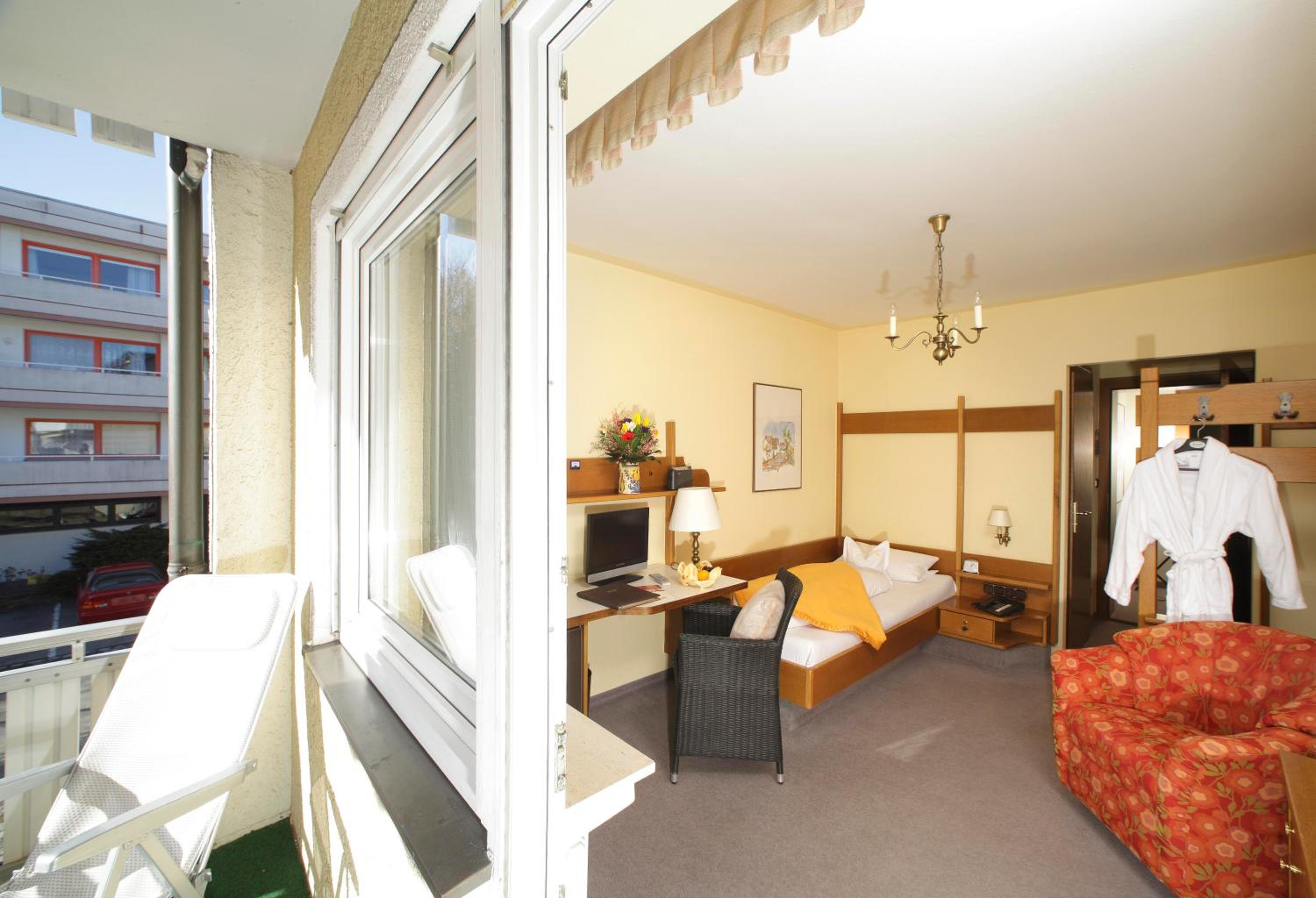 Deluxe Single Room