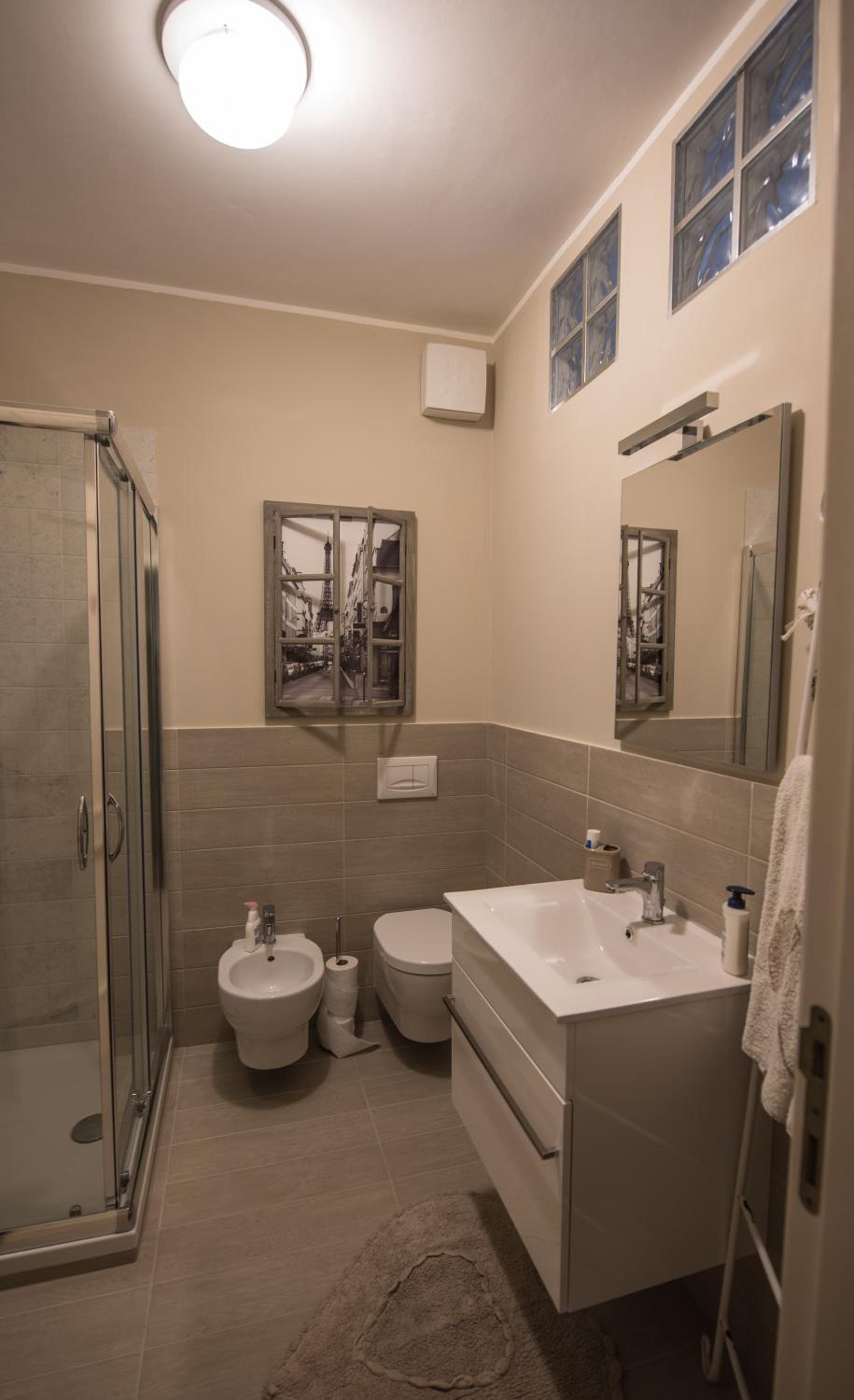 Double Room with Private External Bathroom photo 2