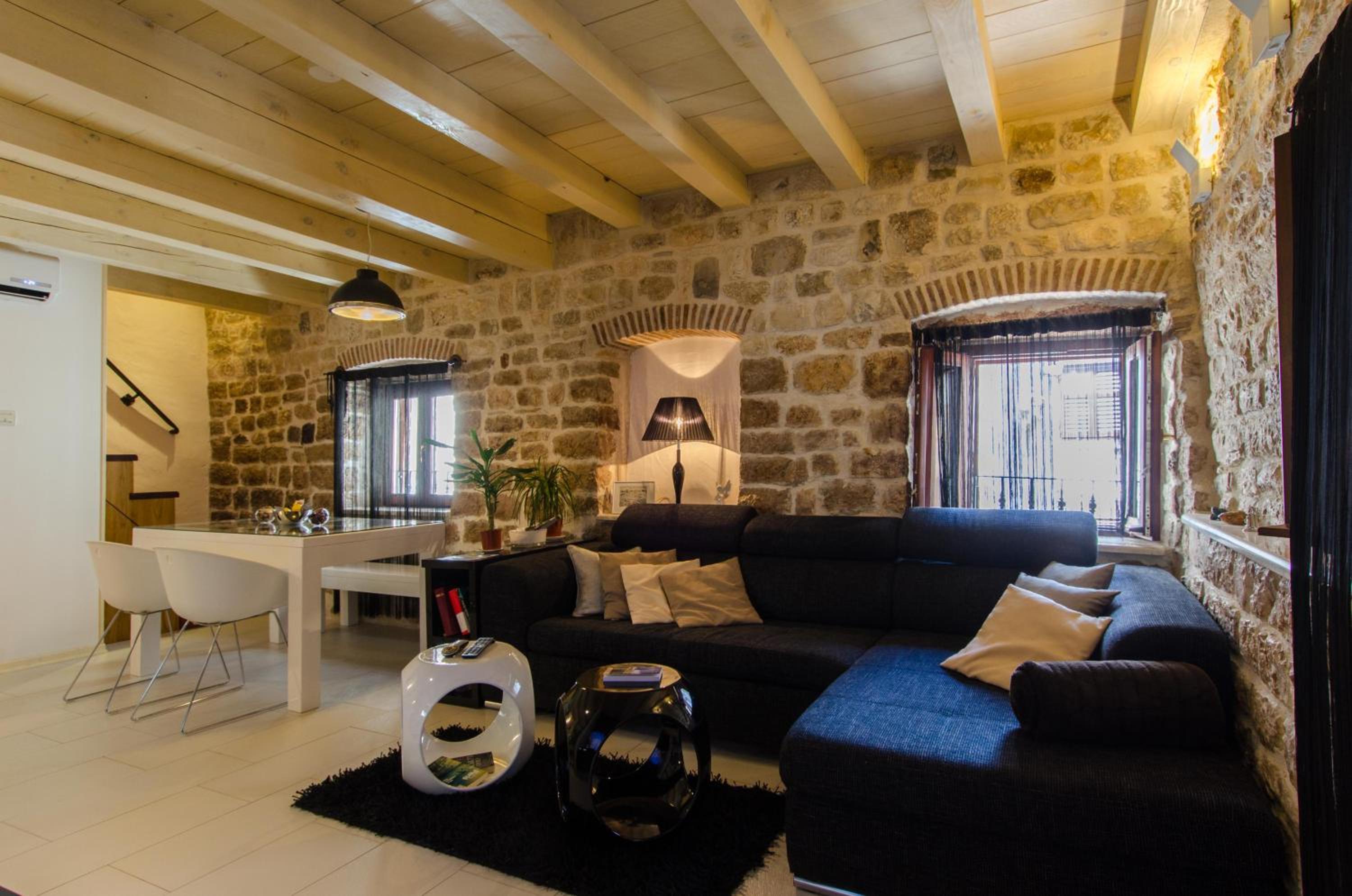 Apartment - Split Level