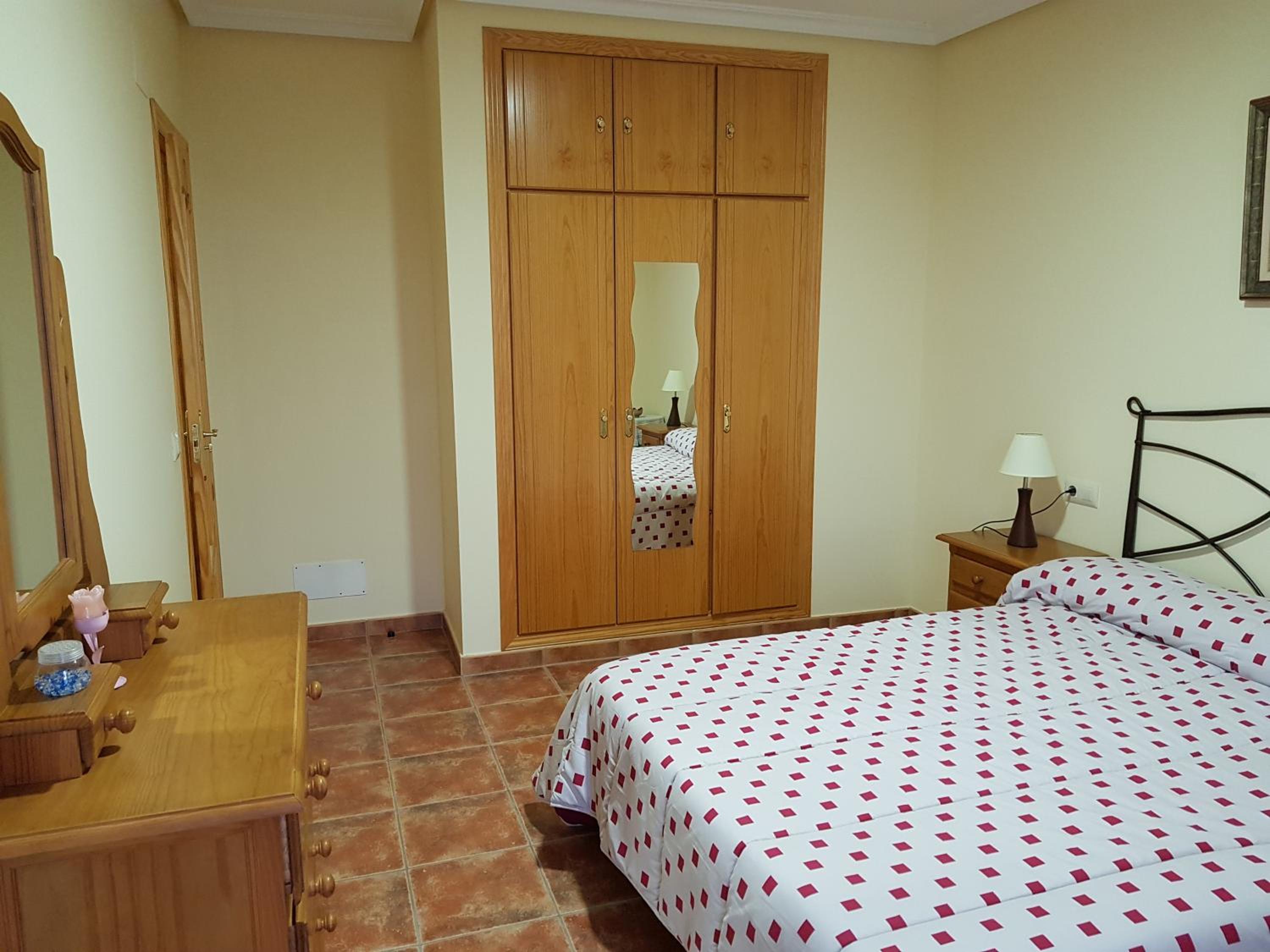 Four-Bedroom House photo 3