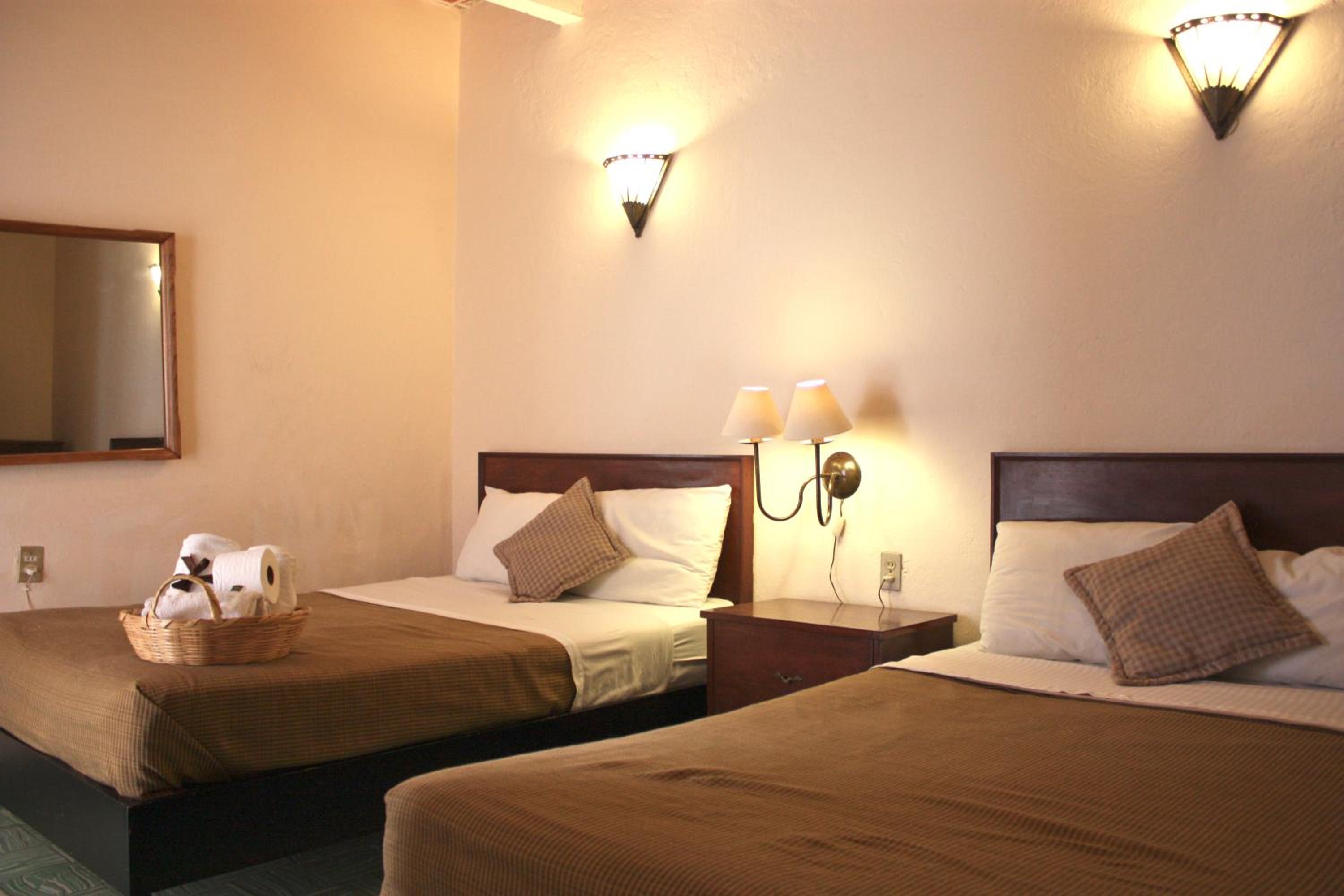 Double Room with Two Double Beds photo 3
