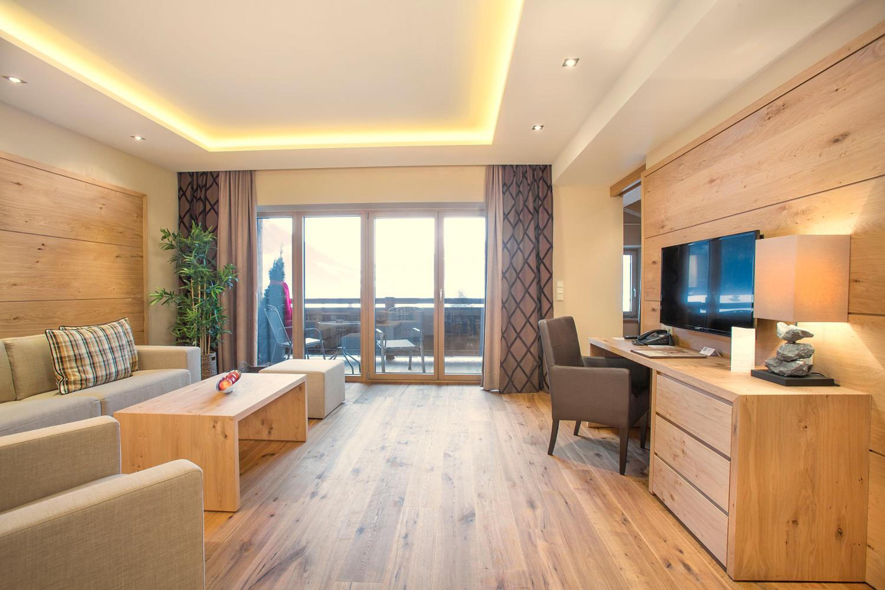 Deluxe Suite with Balcony