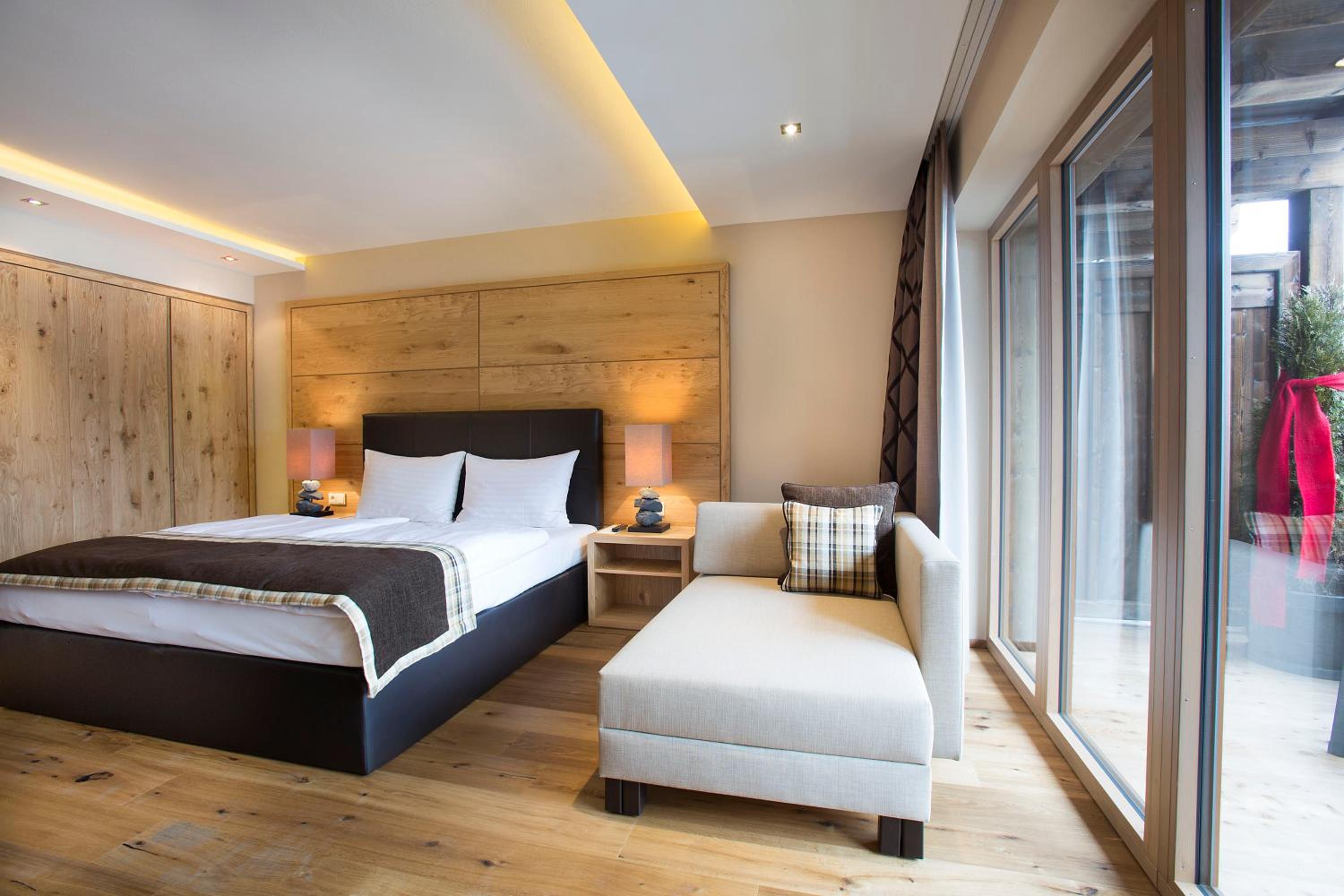 Deluxe Double Room with Balcony photo 1