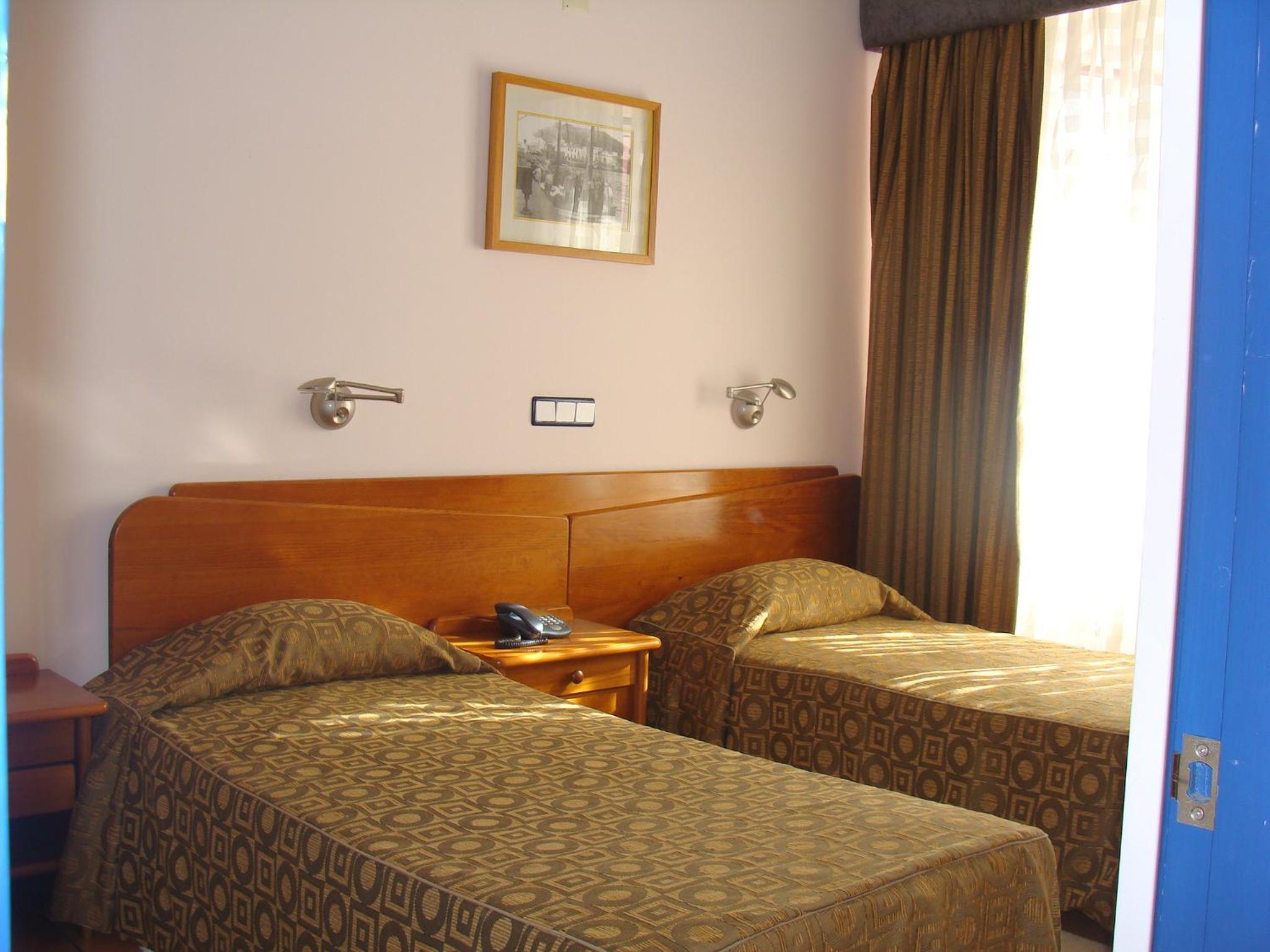 Two-Bedroom Apartment - Photo 24