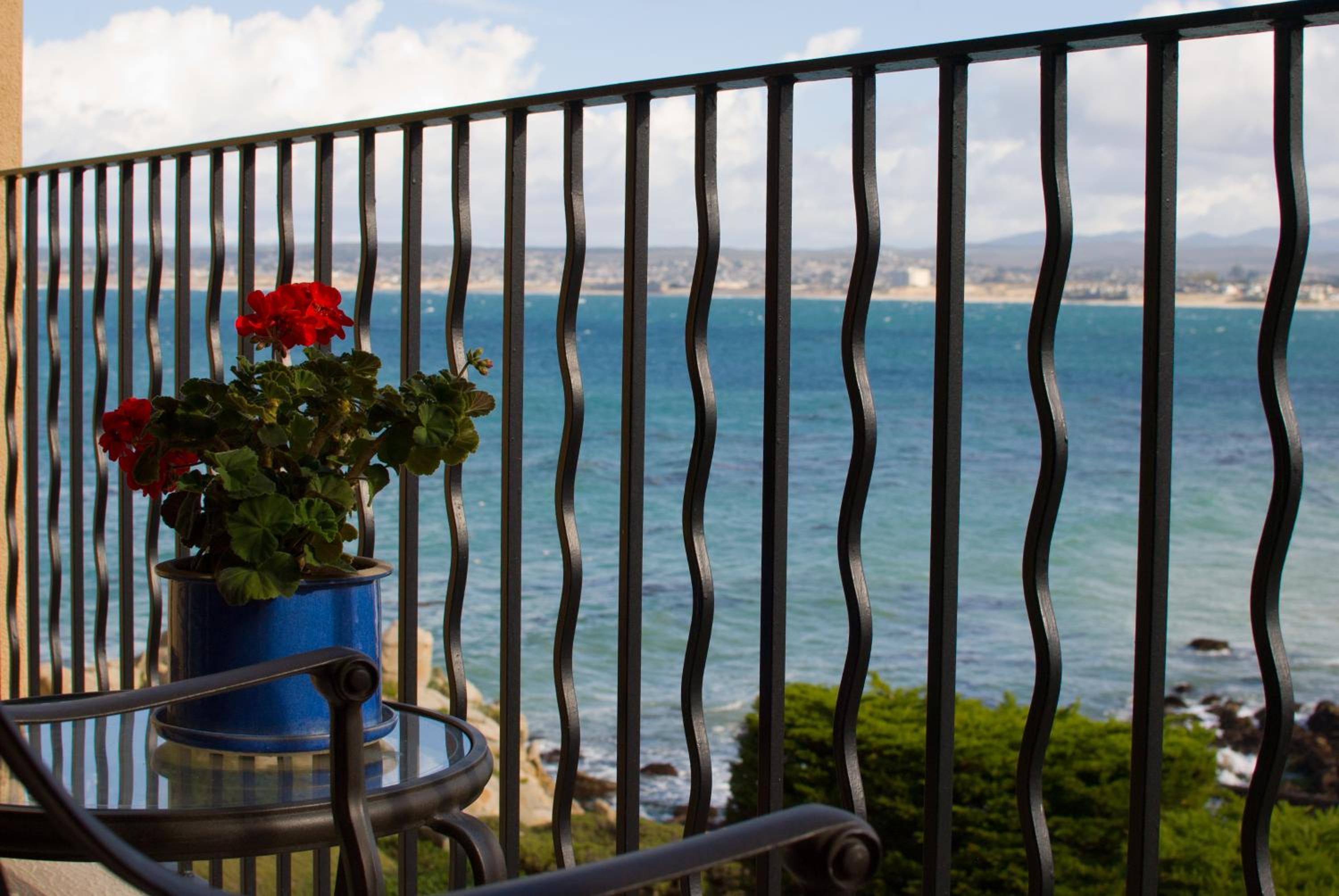 Harbor View with Balcony  - Photo 3